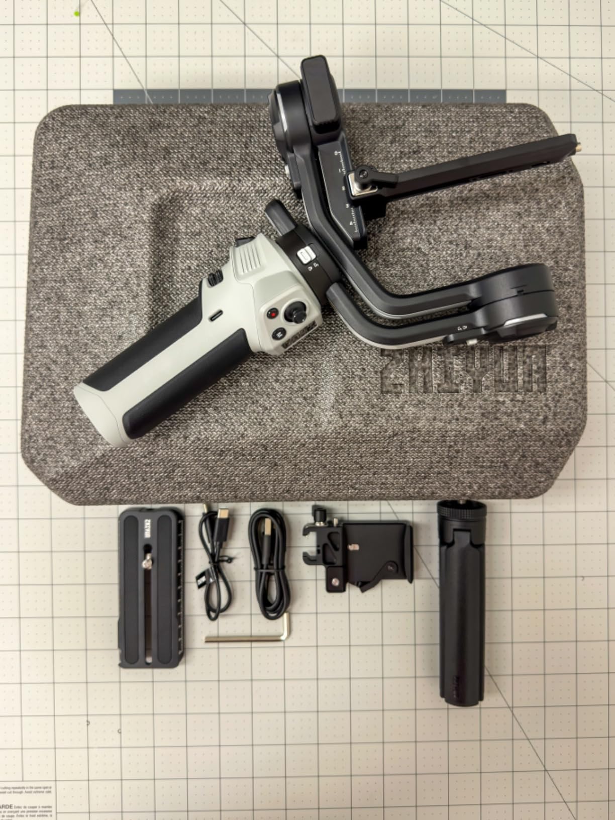 ZHIYUN CINEPEER Weebill 3E [Official], 3-Axis Lightweight Gimbal Stabilizer for DSLR & Mirrorless Camera Canon/Sony/Panasonic/Nikon, 3KG Payload, Native Vertical Shooting, Bluetooth Shutter Control customer photo 1