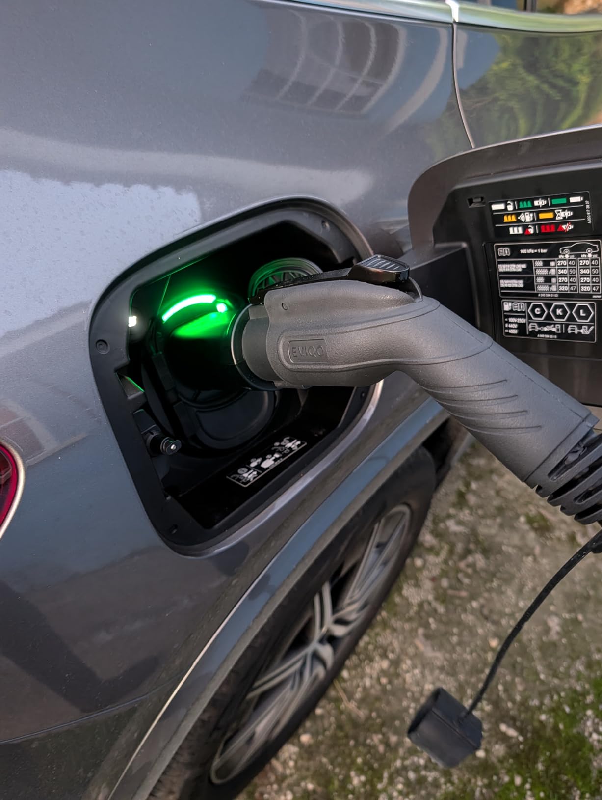 EV Charger Connector Type 1 to Type 2 Adapter Electric Vehicle Charging Adapter SAE j1772 to IEC62196 EV Charger Adapter customer photo 2