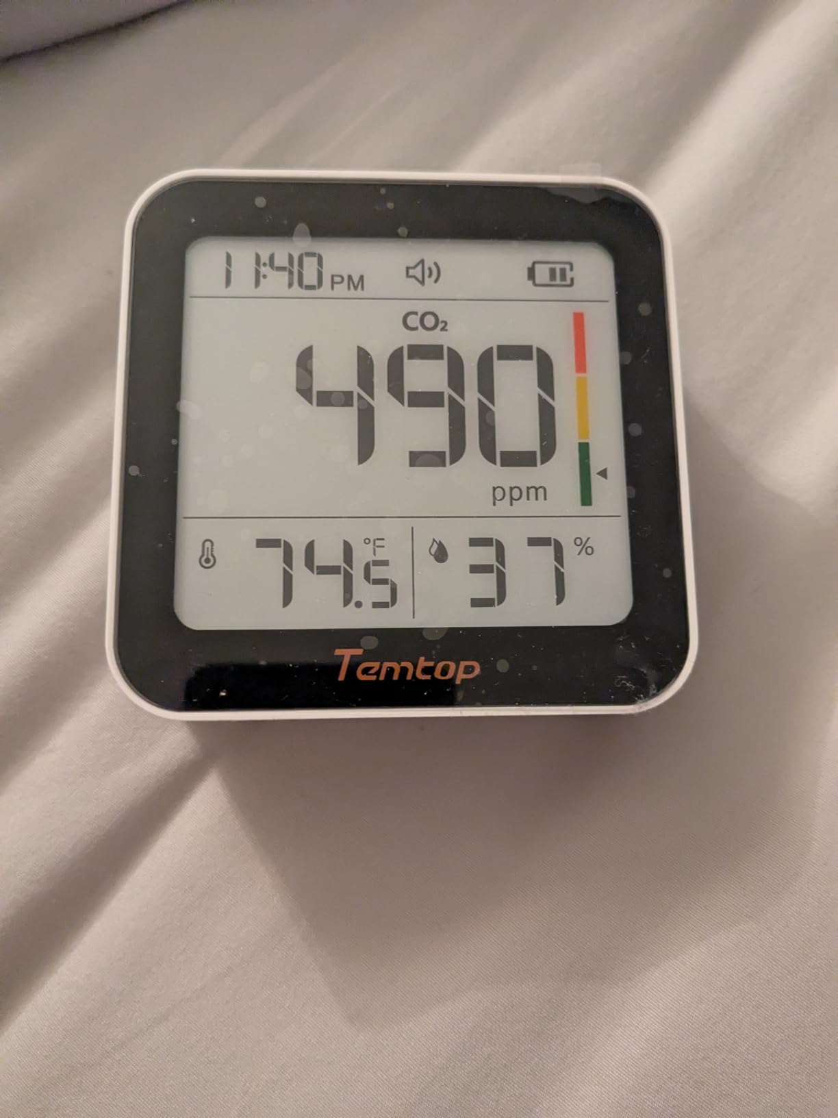 Temtop M10+ Indoor Air Quality Monitor & CO2 Meter for Home, 6-in-1 PM2.5 & VOC Detector, E-Ink Display, Battery Powered 60-Day Quiet Bedroom Air Pollution Monitor, App Temperature & Humidity Sensor customer photo 2