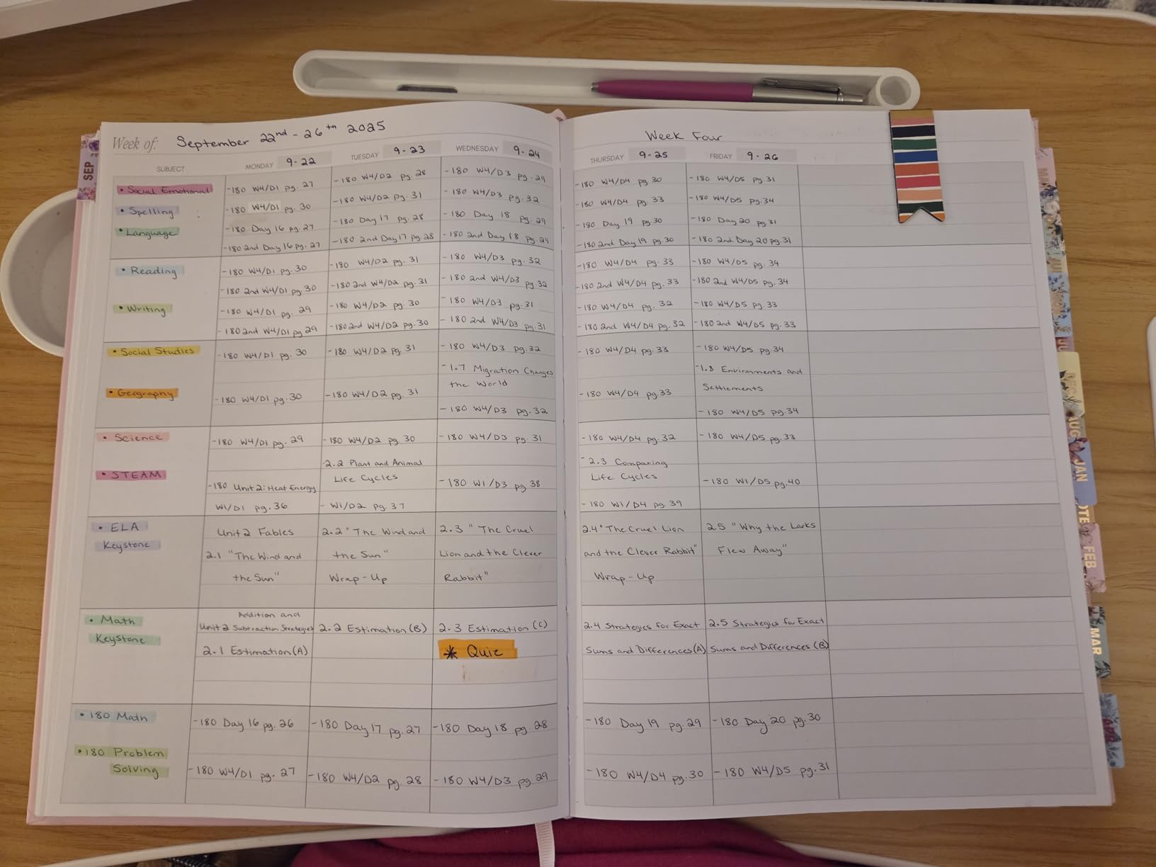 Lamare Teacher Planner 2026 - Teacher Appreciation Gifts: Undated Planner & Lesson Planner Book for Teachers with Class Schedule, Student Info & Weekly Planning customer photo 2