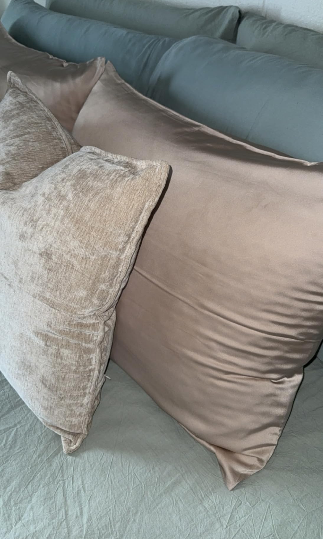 Mulberry Silk Pillow Cases 2 Pack Standard Size 20x26 Inches with Hidden Zipper, Ultra Smooth and Soft Breathable Cooling Silk Satin Pillowcase Set of 2, Better for Hair and Skin, Gifts for Women Men customer photo 2