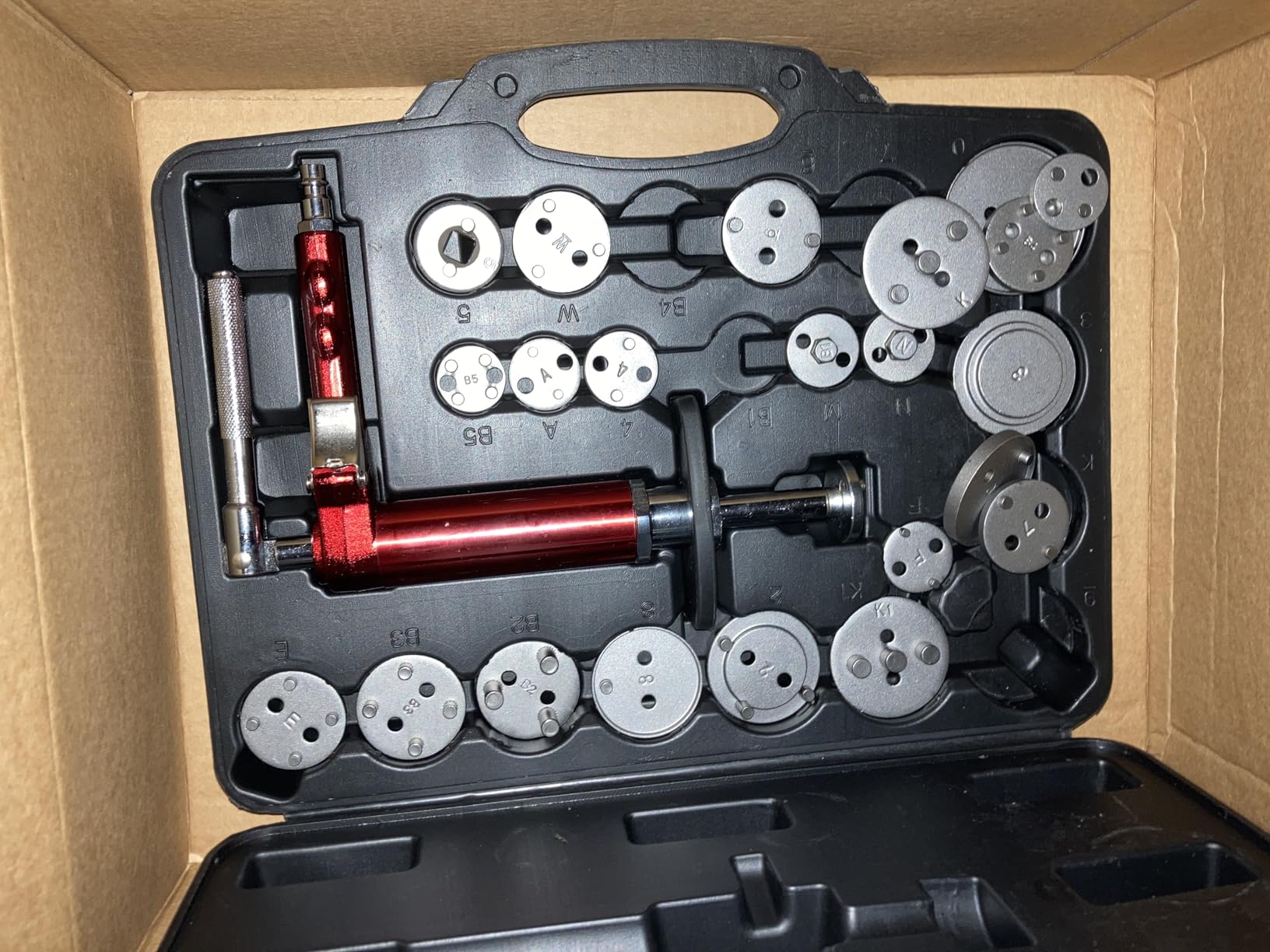 Pneumatic Brake Caliper Compression Tool Kit, Air Operated Disc Brake Piston Wind Back Rewind Tool Set for Automotive Maintenance and Repair customer photo 1