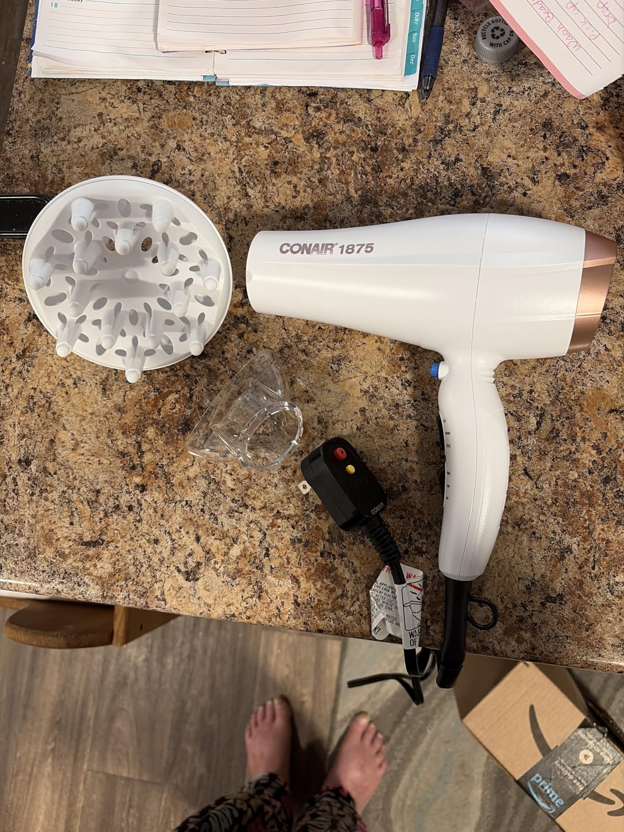 Conair Double Ceramic Hair Dryer, 1875W Blow Dryer with Diffuser and Concentrator, Ionic Conditioning, 3 Heat & 2 Speed Settings, Amazon Exclusive, White customer photo 1