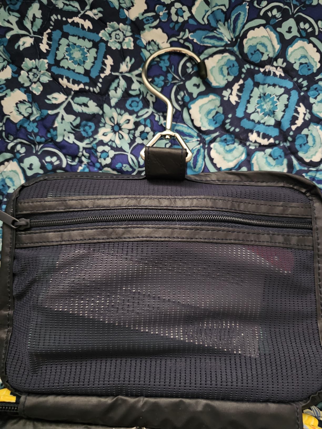 Vera Bradley Women's Hanging Travel Organizer - Premium Cotton customer photo 2