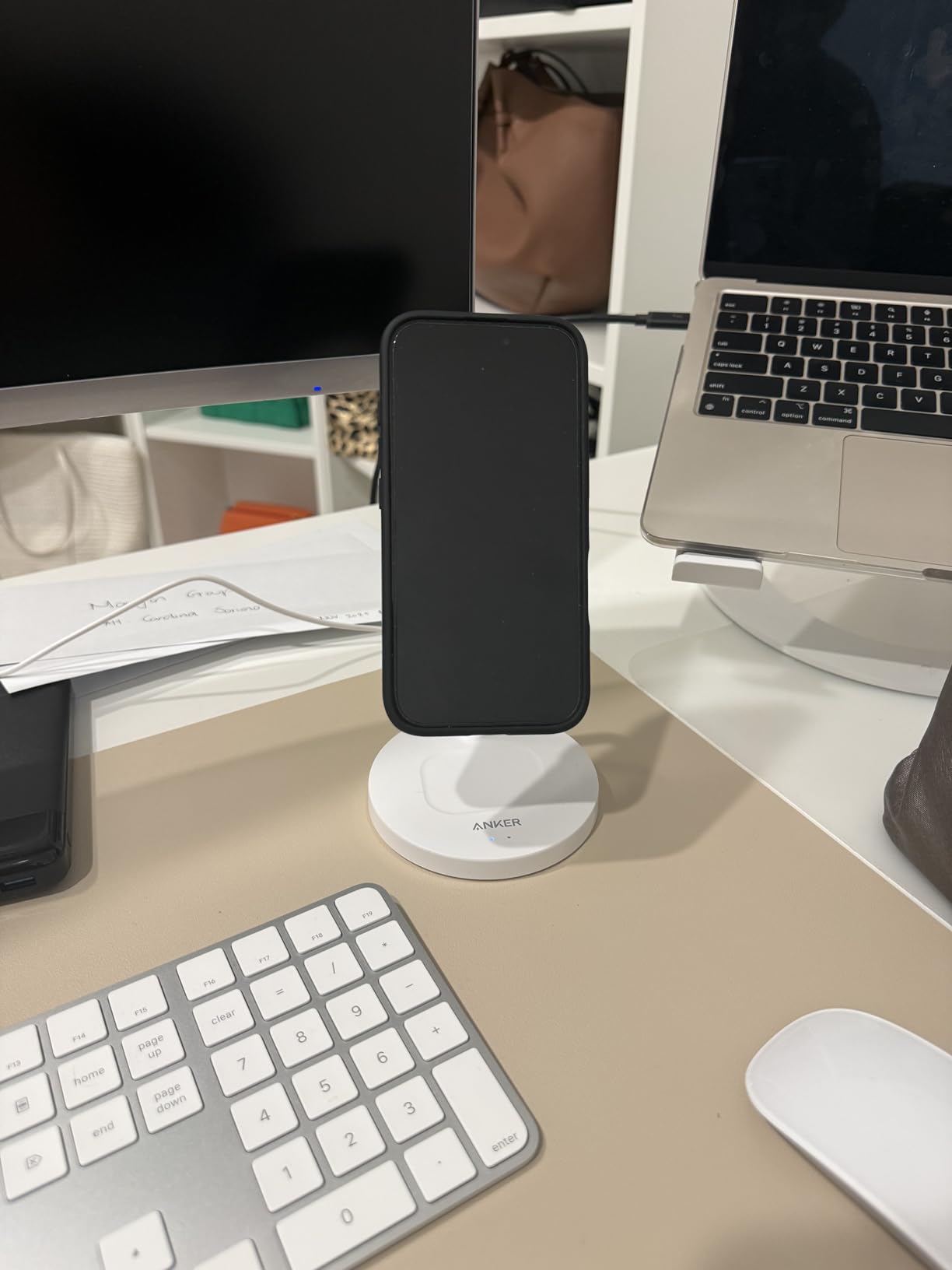 Anker MagSafe Compatible MagGo Charger Stand, iPhone 17 Wireless Charger, 2-in-1 Charging Station, Qi2 Certified 15W Fast Charging, for iPhone 17/16/15/14/13/12, AirPods Pro customer photo 2