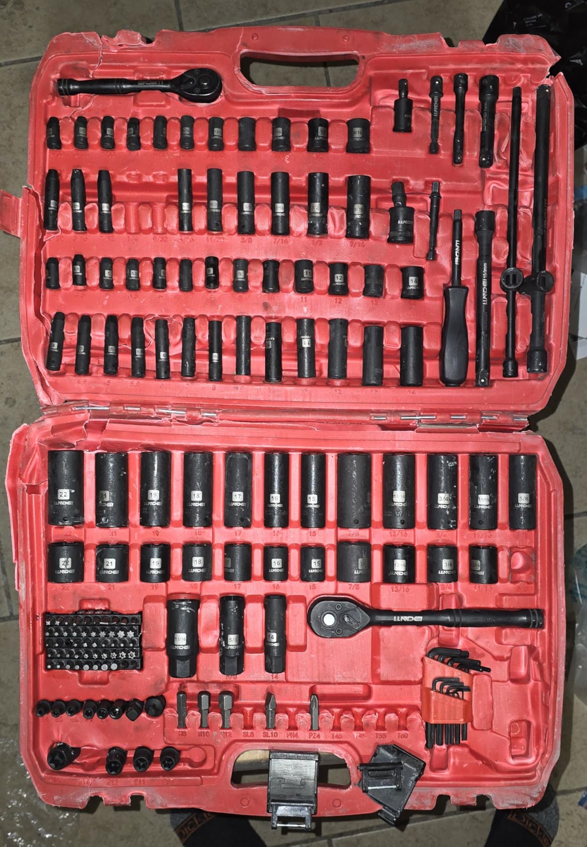 LLNDEI 160-Piece Mechanics Tool Set, Metric Socket Set 1/2 1/4 3/8 inch Drive Professional Tool Kit, CR-V Deep & Shallow Kit with Quick Release Ratchet customer photo 1