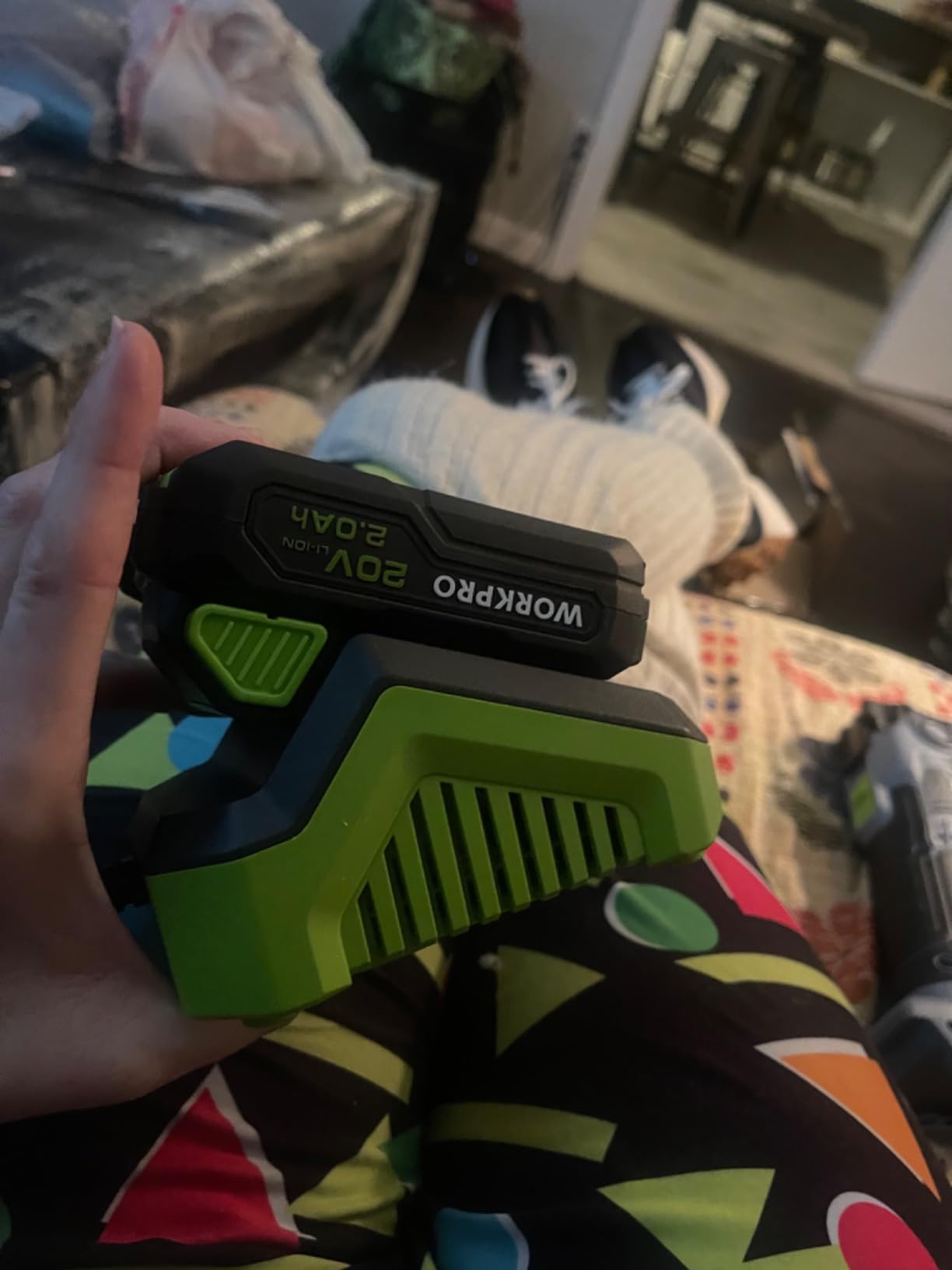 WORKPRO 20V Oscillating Tool Kit, Cordless and Brushless 19,000 RPM Orbiting Multi Tool with 6 Variable Speeds, 3.6 Degree Oscillation Angle, 21pcs Saw Accessories, 1 Rechargeable Battery and Carrying Bag customer photo 1