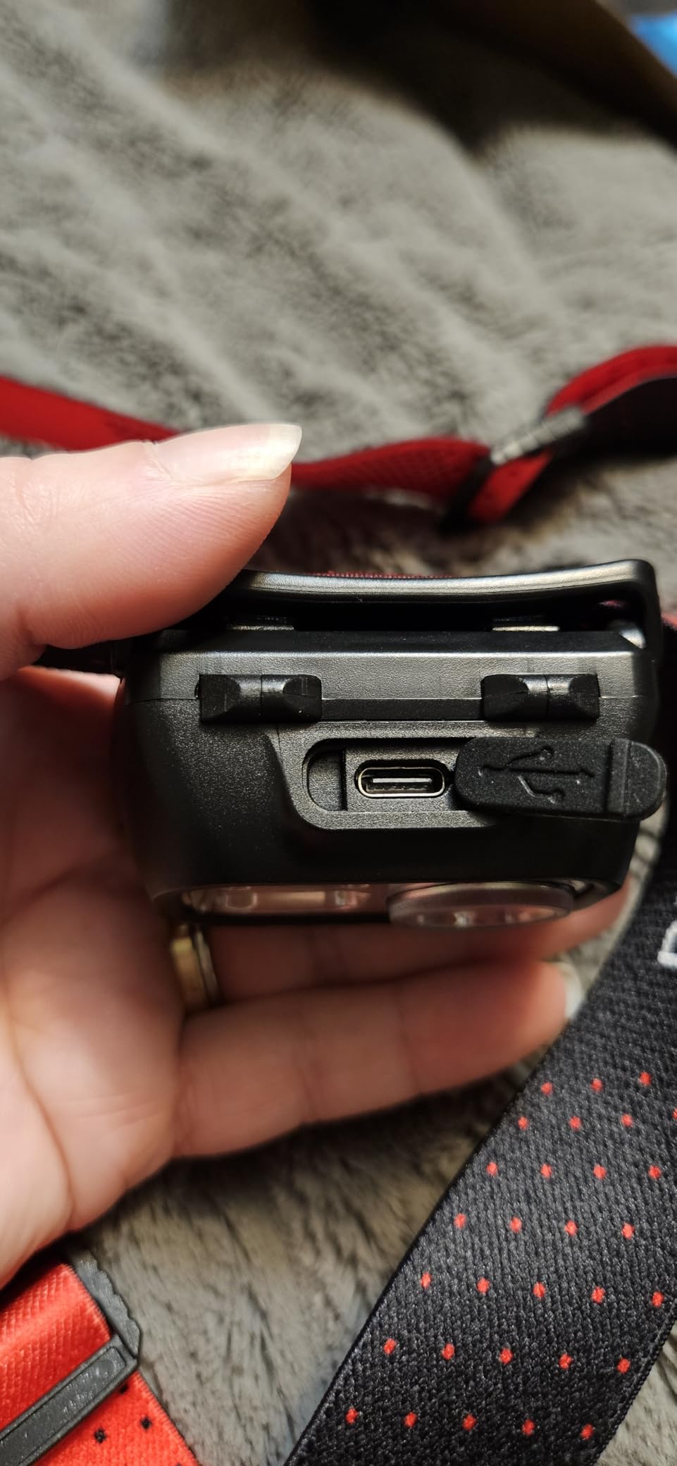 Blukar LED Headlamp Rechargeable,2000L Super Bright Headlight with Motion Sensor -Dimmable Brightness,8 Modes,Spotlight&Floodlight&Red Light Combination,IPX5 Waterproof for Hiking,Camping - 2 Pack customer photo 2