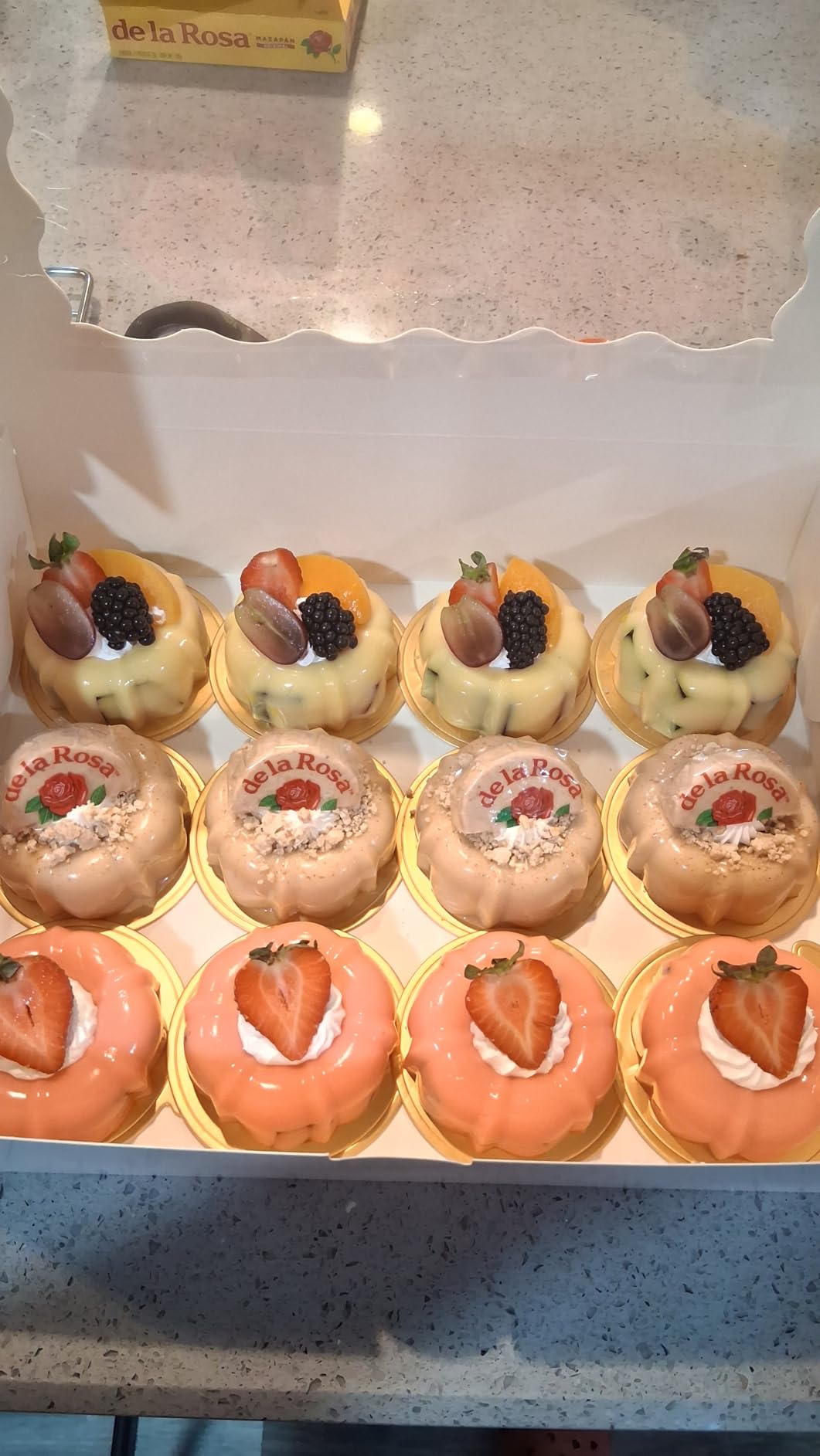 HUAKENER 2 Pcs Mini Fluted Cake Pan, 6-Cavity Fluted Tube Cake Pan, Non-stick Silicone Baking Mold for Cupcakes, Donuts, Muffins, Cornbread, Brownies, Jellies customer photo 1