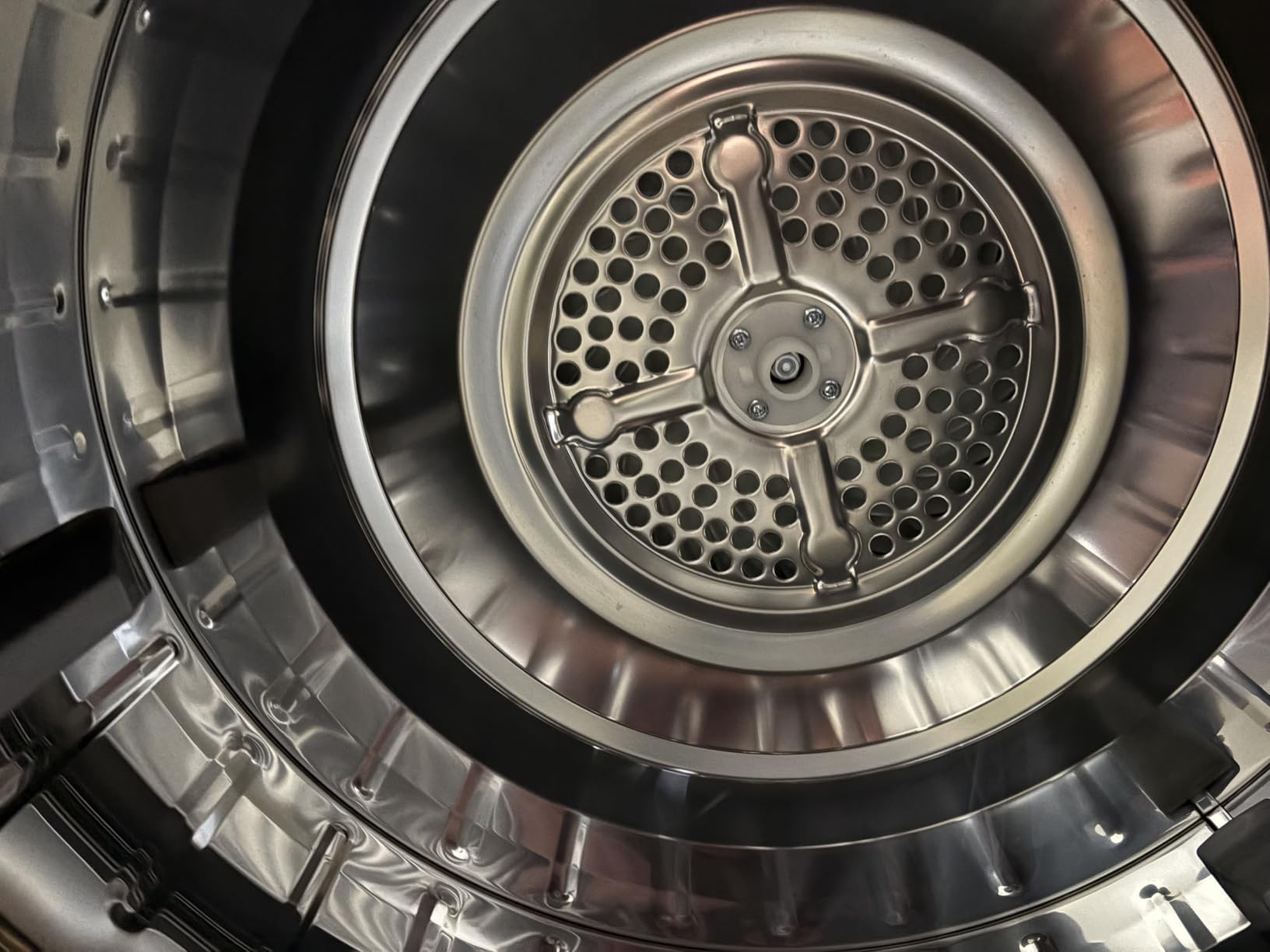 BLACK+DECKER 8.0 Cu. Ft. Electric Front Load Dryer with Steam, Clothes Dryer with LED Display, 12 Cycle Selections, ENERGY STAR, 240V Machine Requires Professional Installation, BFLD80ME, White customer photo 1