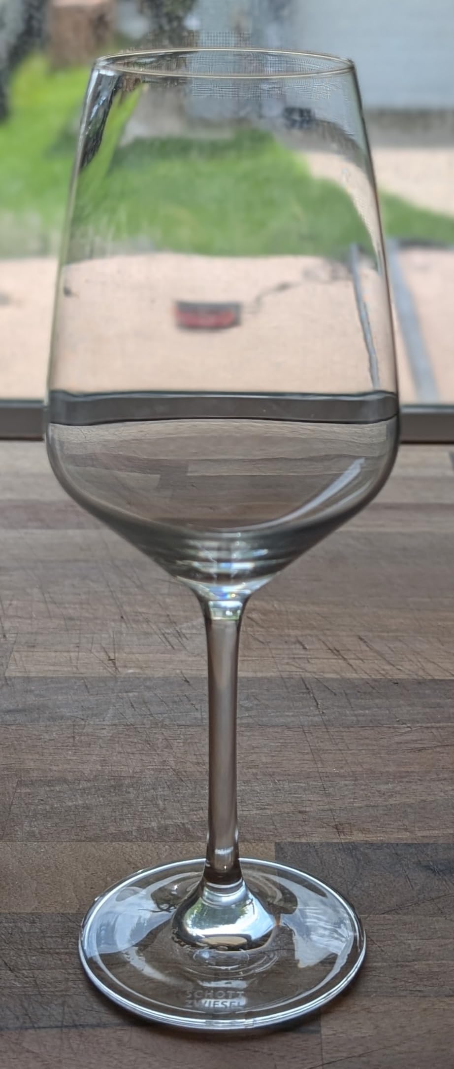 SCHOTT ZWIESEL Tulip White Wine Glass (Set of 4), Wine Glasses for White Wine, Dishwasher-Safe Tritan Crystal Glasses, Made in Germany (12 Ounce) customer photo 1