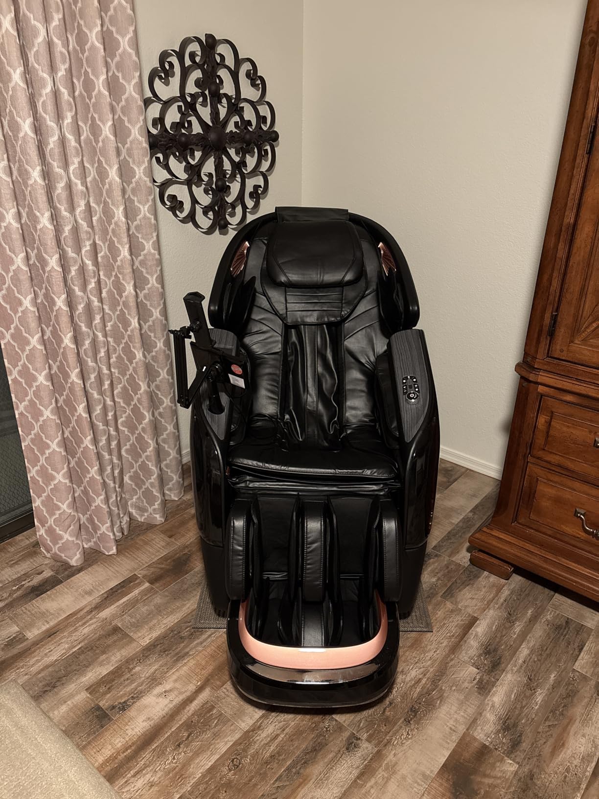 Massage Chair Full Body, 2026 Zero Gravity SL-Track Shiatsu Massage Chairs Recliner with AI Voice, LED Backlight Remote Control, Waist & Calf Heating, Phone Joystick and Holder, G6 Black customer photo 1