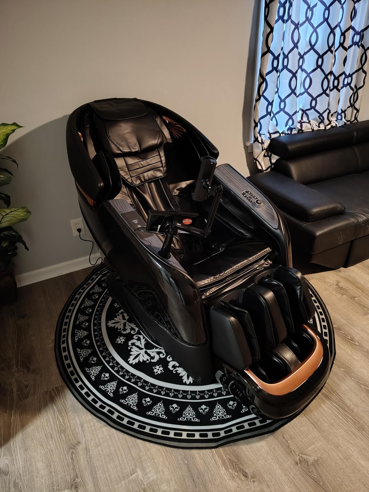 Massage Chair Full Body, 2026 Zero Gravity SL-Track Shiatsu Massage Chairs Recliner with AI Voice, LED Backlight Remote Control, Waist & Calf Heating, Phone Joystick and Holder, G6 Black customer photo 2