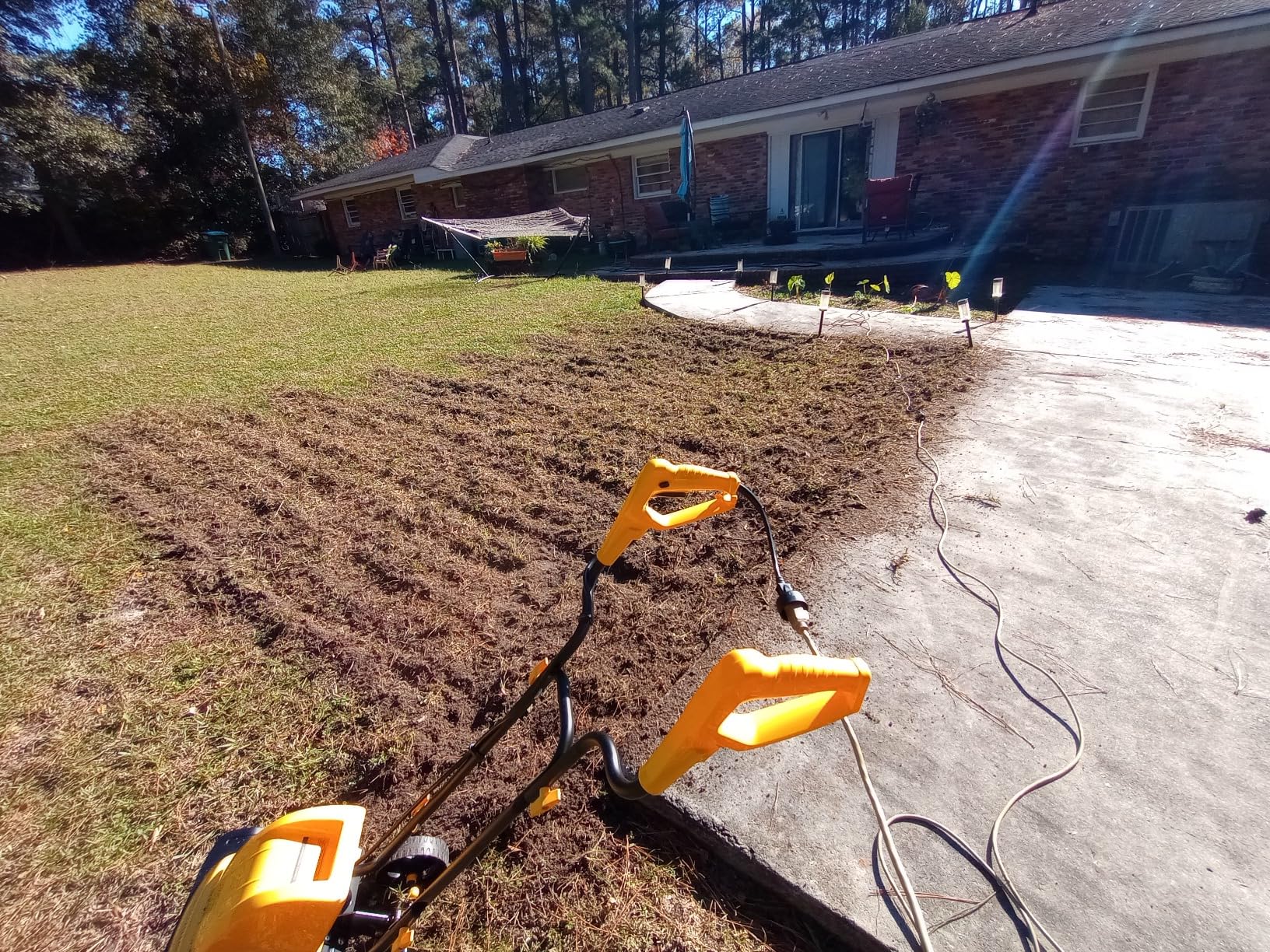 Garden Rototiller 12-Inch 10.5-Amp Corded Electric Tiller/Cultivator, Adjustable Wheels, 8-Inch Tilling Depth, Powerful and Lightweight Tiller customer photo 2