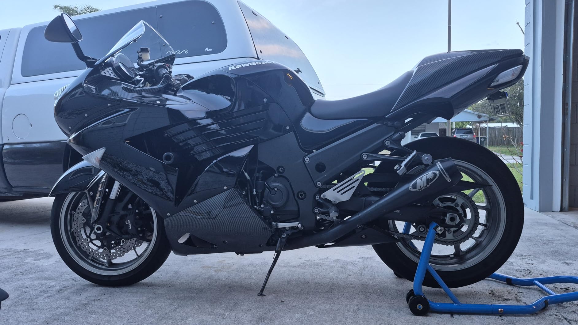 Motorcycle Stand Rear Combo Wheel Lift Stand, 500Lbs Capacity,Swingarm Spool Paddock Stand for Sport Bike,Fit for Yamaha, for Honda, Suitable for Kawasaki Black customer photo 1