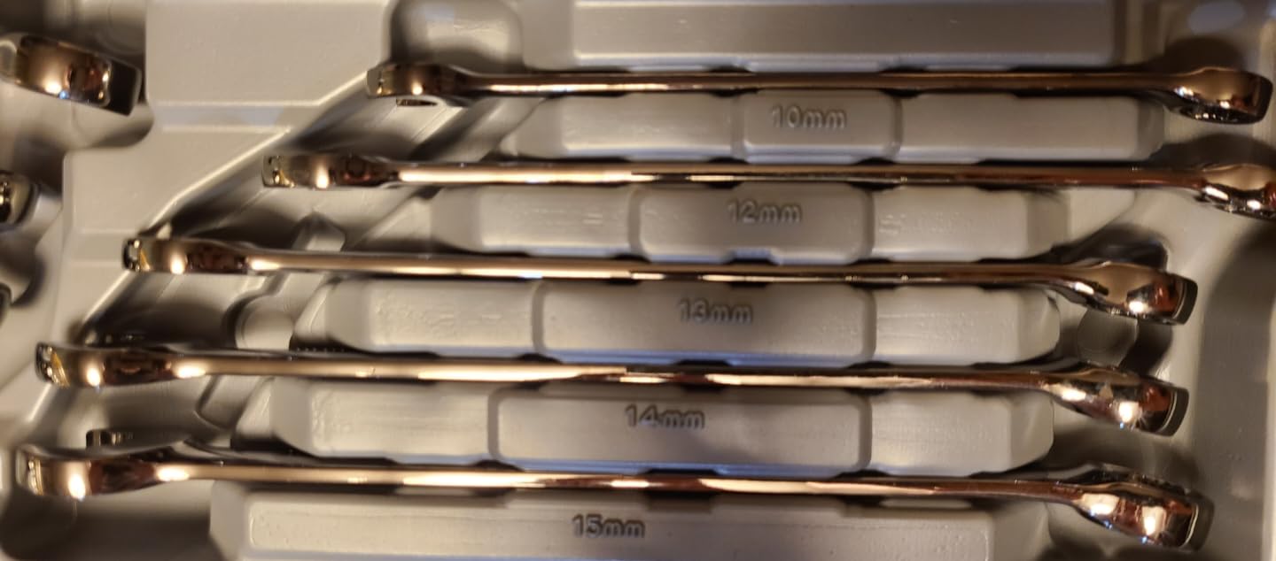 OVERDRIVE 121-Piece Gunmetal Chrome Mechanics Tool Set, Standard SAE/Metric Socket Set (CMMT99121L) customer photo 1