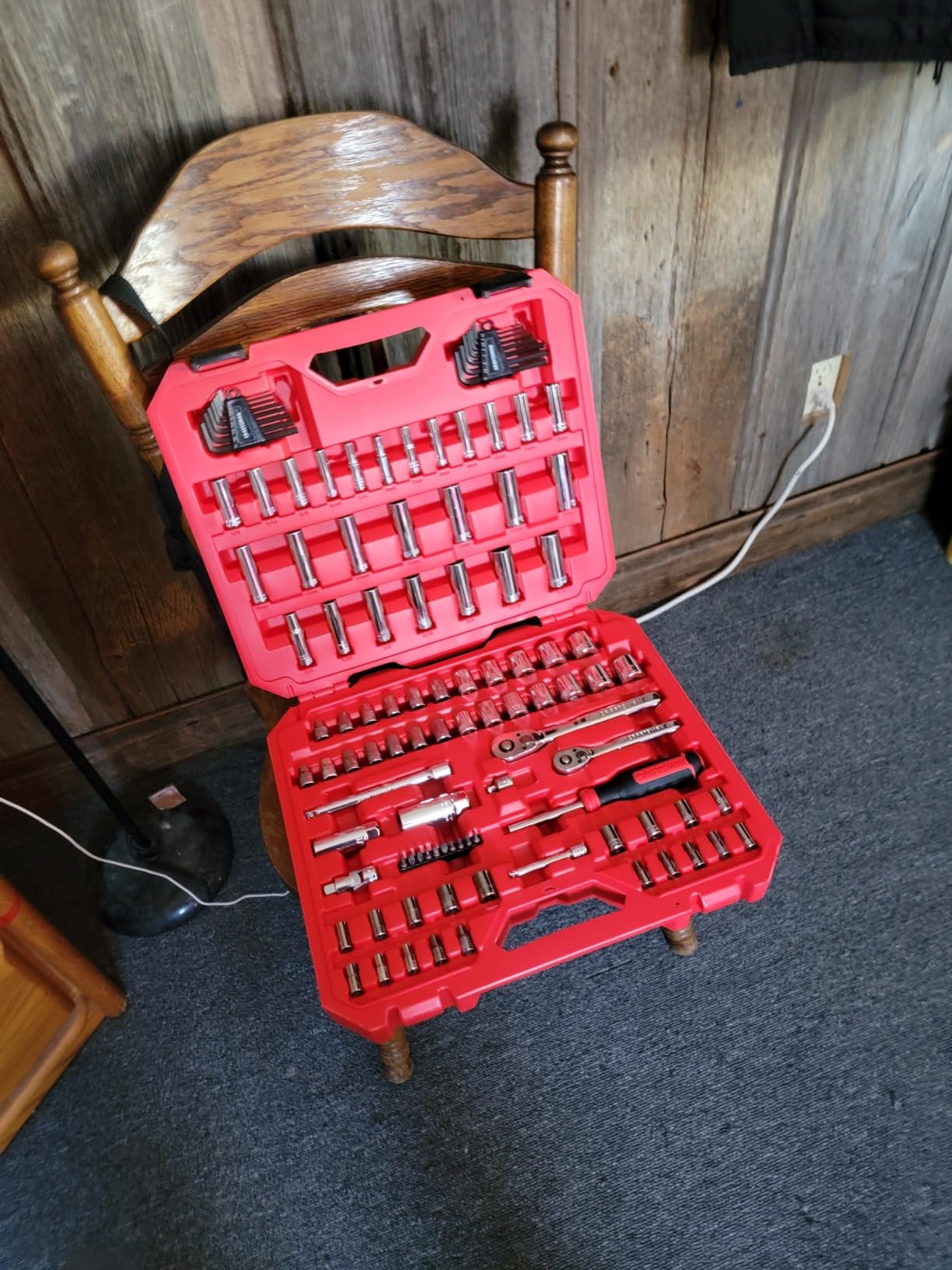 Mechanics Tool Set 105 Pcs, Standard (SAE) and Metric with Case, 1/4 and 3/8 Inch Drive (CMMT12123) customer photo 1