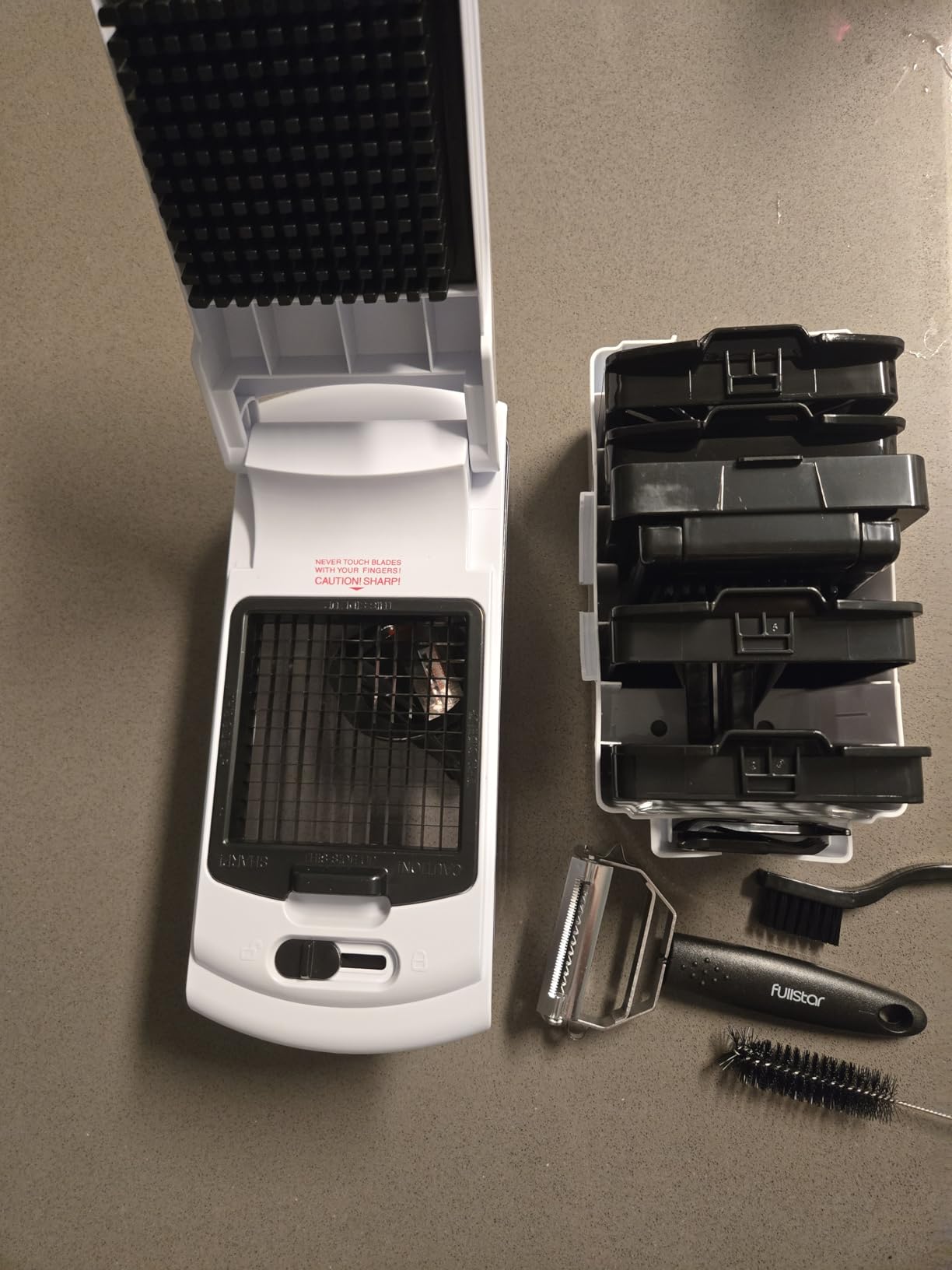 Fullstar The Original Pro Chopper - Vegetable Chopper and Spiralizer, Food Chopper with Container, Fruit Slicer, Kitchen Gadgets & Gifts, Home Essentials (8 in 1, White) customer photo 1