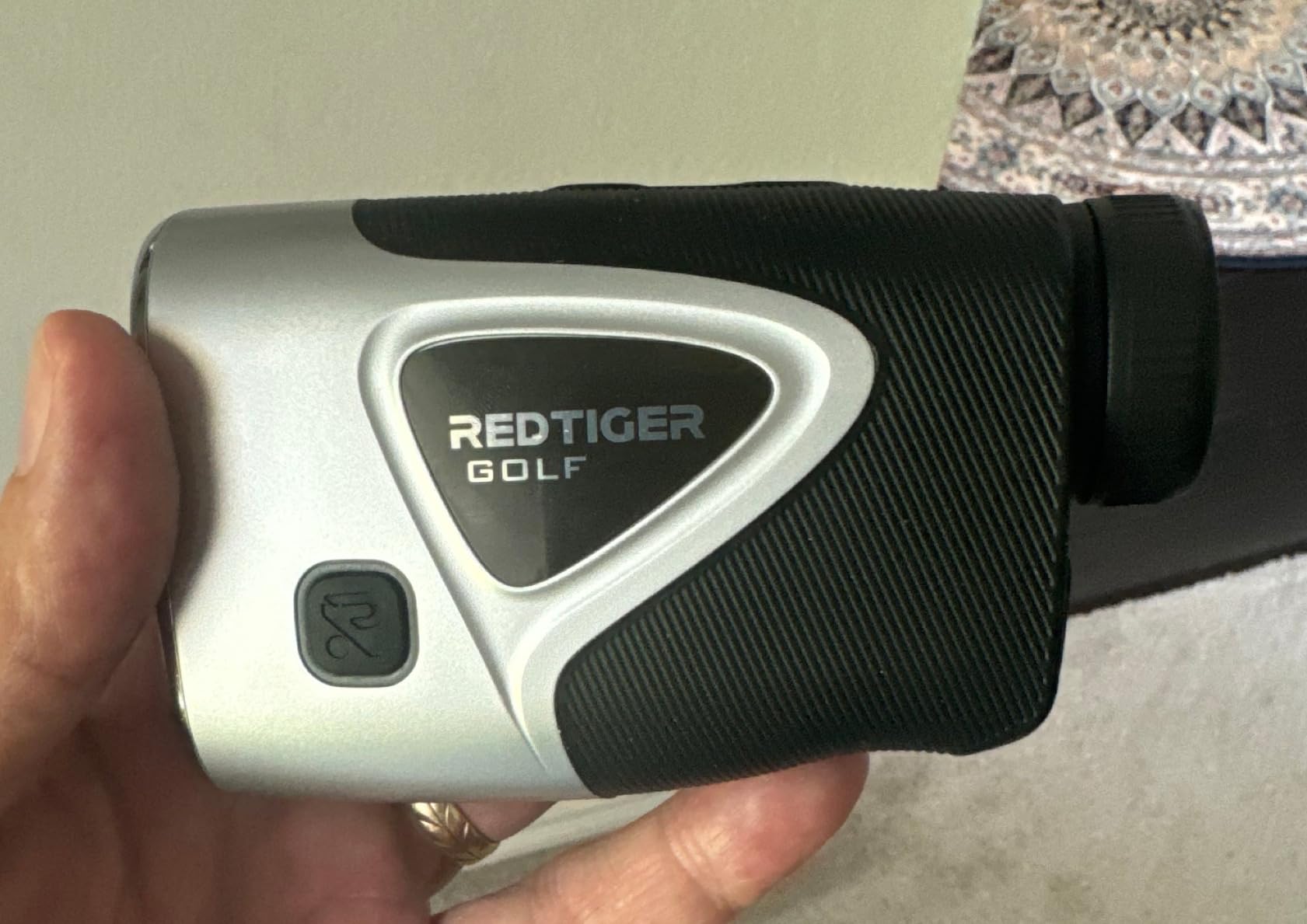 REDTIGER Range Finder Golf, 1200 Yards Golf Rangefinder with Slope, Light-Adaptive Display, 7X Magnification, Flag Lock Vibration, Rechargeable Laser Range Finder with Magnet, GolfVue Series 2 customer photo 1