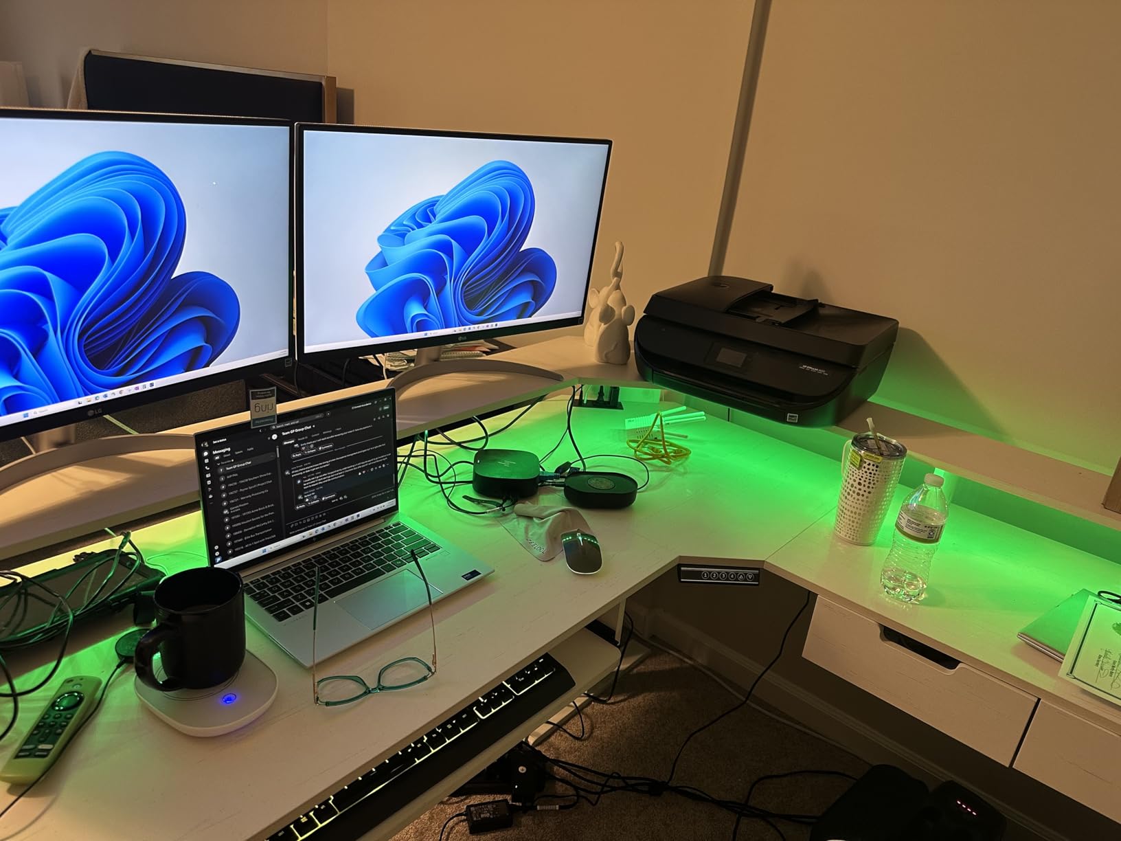 RedLemon 60 Inches L Shaped Electric Standing Desk, Height Adjustable Corner Gaming Desk with Drawers, Power Outlets & LED Lights, Computer Desk with Monitor Shelf, Carbon Fiber Black customer photo 2