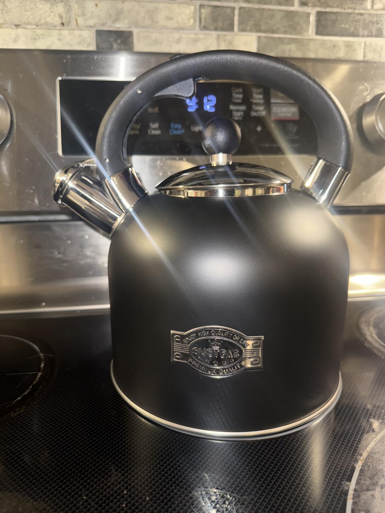 SUSTEAS Tea Kettle - 3.17QT Whistling Kettle with Ergonomic Handle - Premium Stainless Steel Tea Pots for Stove Top, Chic Vintage Teapot with Composite Base, Work for All Stovetops (Silver) customer photo 2