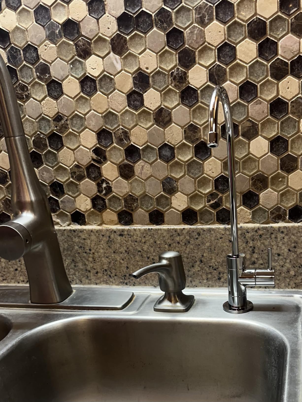 Aquasure Whole House Water Filtration Bundle w/Water Softener, 75 GPD RO System & Dual Purpose Sediment/GAC Pre-Filter (72,000 Grains) customer photo 1