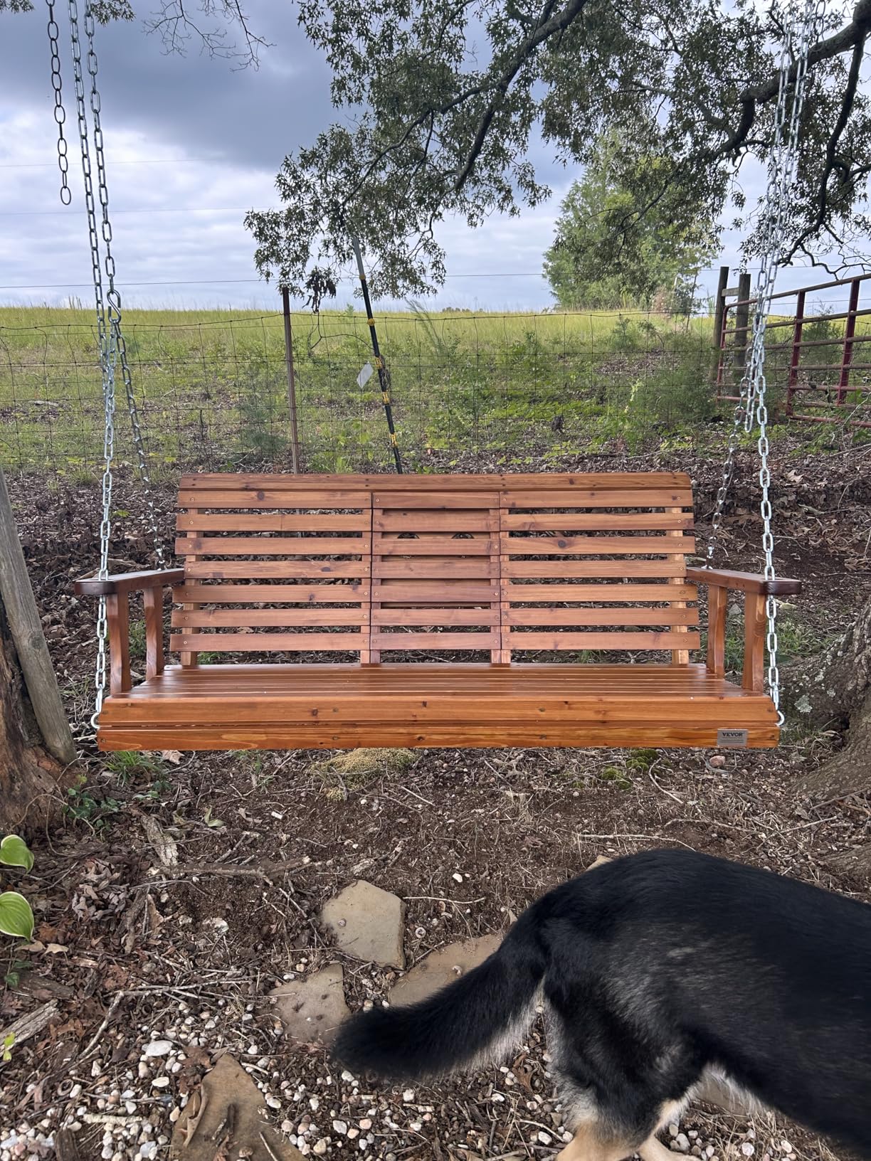 VEVOR Wooden Porch Swing 5 ft, Patio Bench Swing for Courtyard & Garden, Upgraded 880 lbs Strong Load Capacity, Heavy Duty Swing Chair Bench with Hanging Chains for Outdoors, Brown customer photo 1