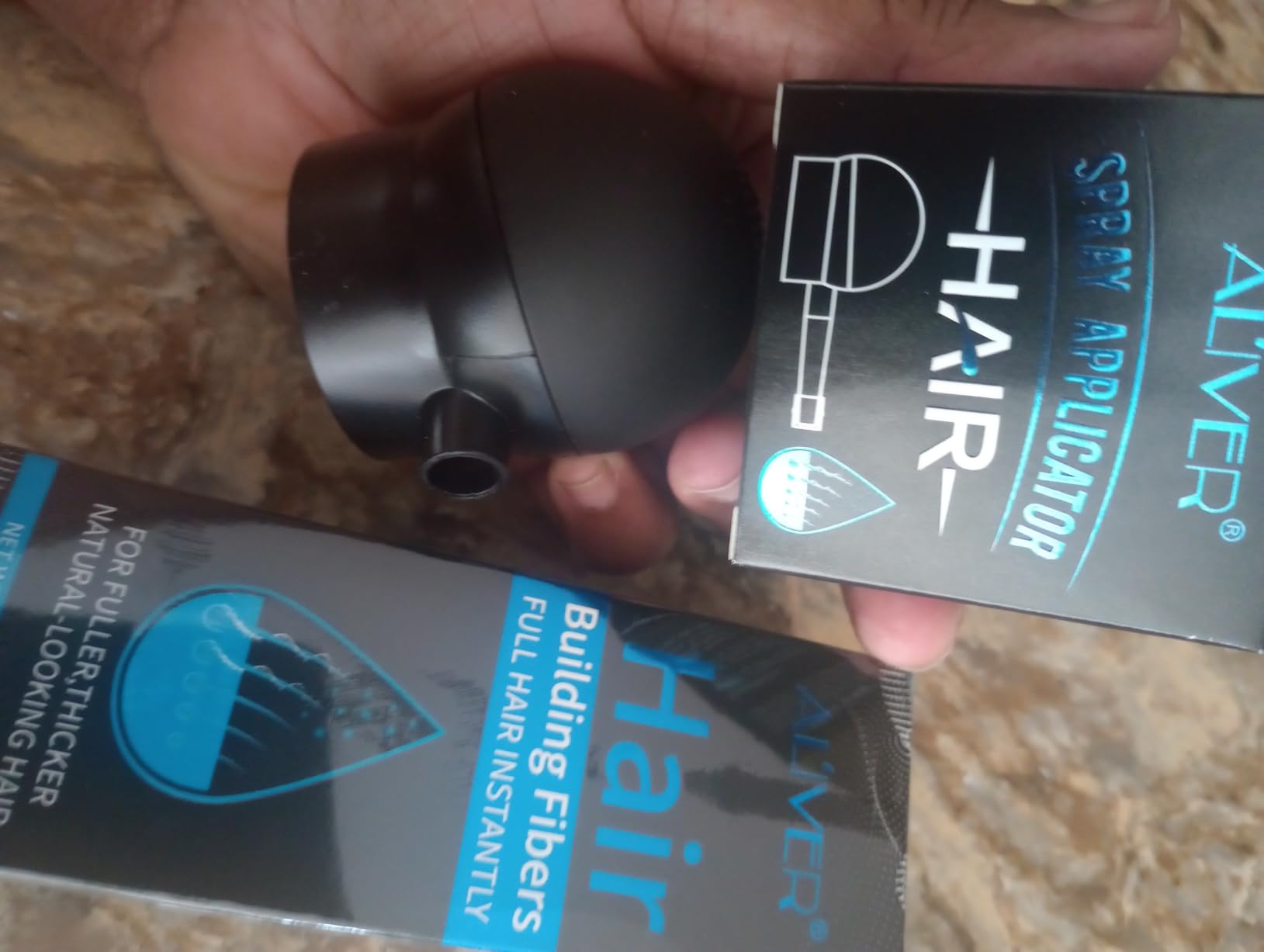 Aliver Hair Fibers for Thinning Hair - Black - 27.5Gr, Undetectable Natural Formula, Thicker Fuller Hair in 15 Seconds, Conceals Hair Loss, Look Younger, for Men & Women Patchy Bald Spot, Crown customer photo 2