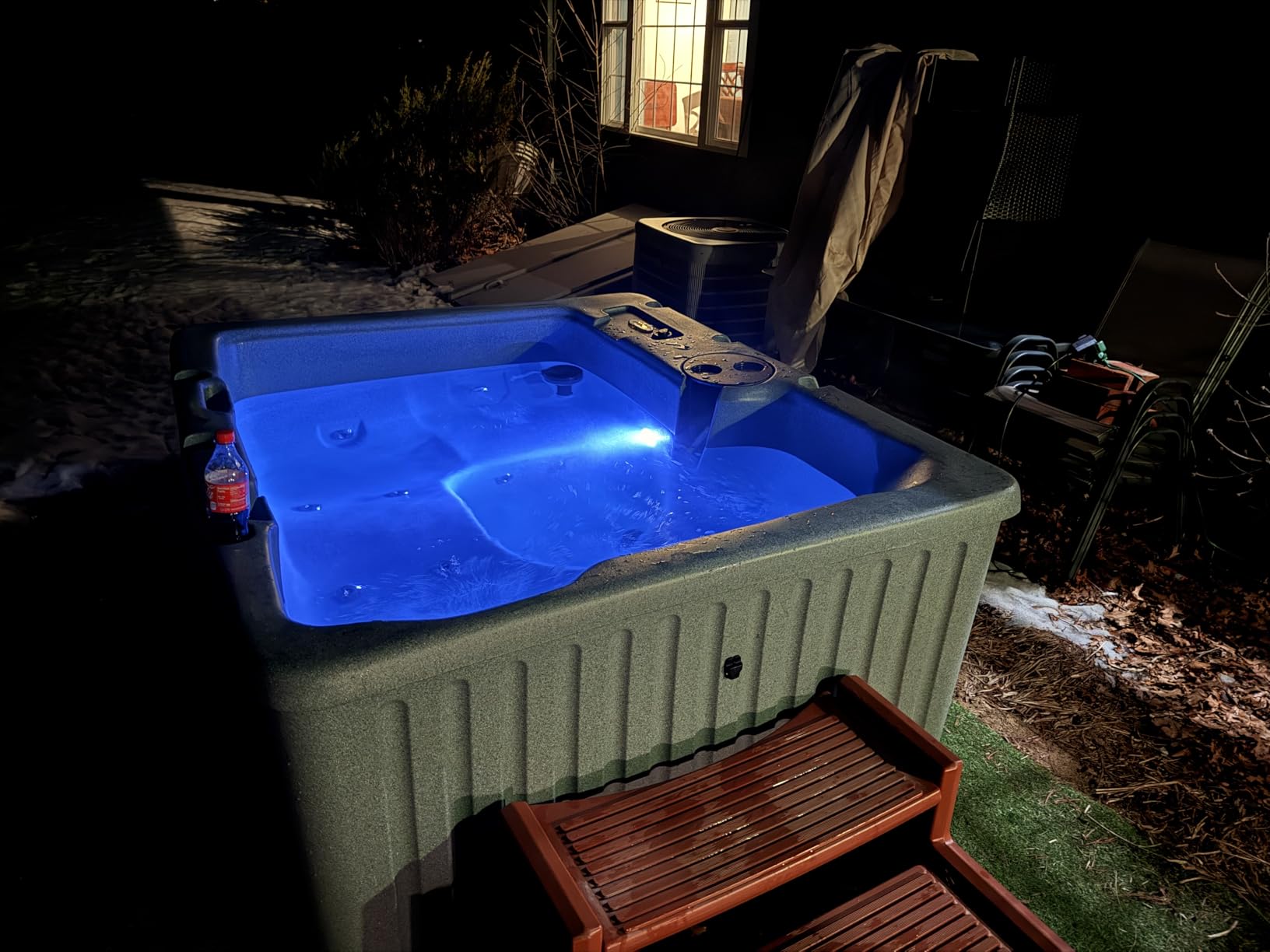 Aqualife Current 4-Adult Outdoor Hot Tub, Uses Standard Outlet, 14 Hydrotherapy Jets, Underwater Led Lighting, Cover Included customer photo 1