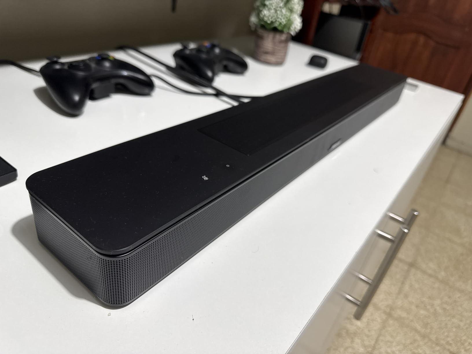 Bose Smart Dolby Atmos Soundbar, All-in-One Soundbar for TV, A.I. Dialogue Mode, Voice Control and Amazon Alexa Built-in, Supports Bluetooth/AirPlay/Spotify Connect/Chromecast, Black customer photo 2