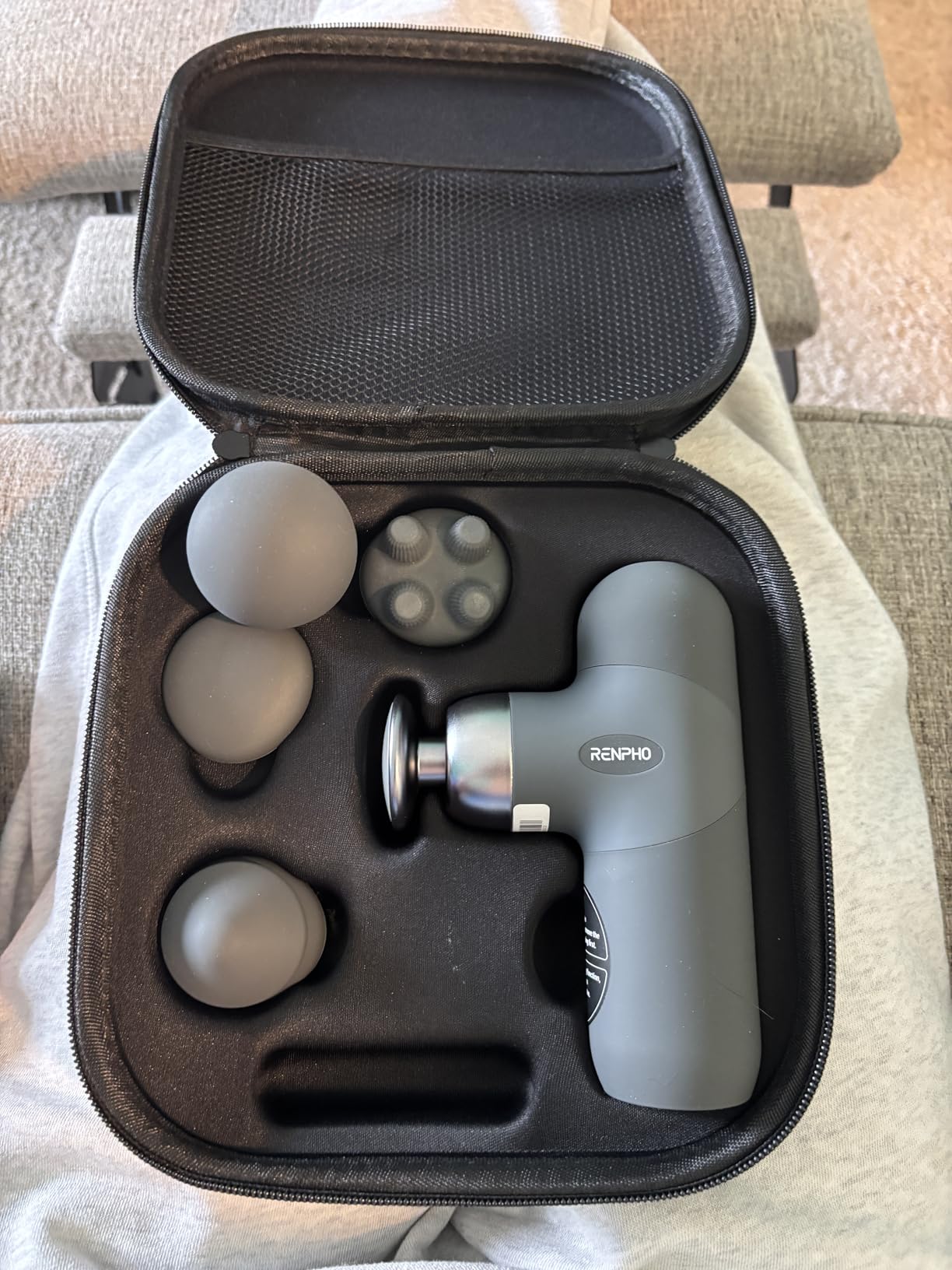 RENPHO Mini Thermal Massage Gun with Heat, Portable Deep Tissue Percussion Massager with 4 Heads for Neck & Back Comfort, Ultra-Quiet Operation for Home, Office & Travel, Includes Compact Carry Case customer photo 2