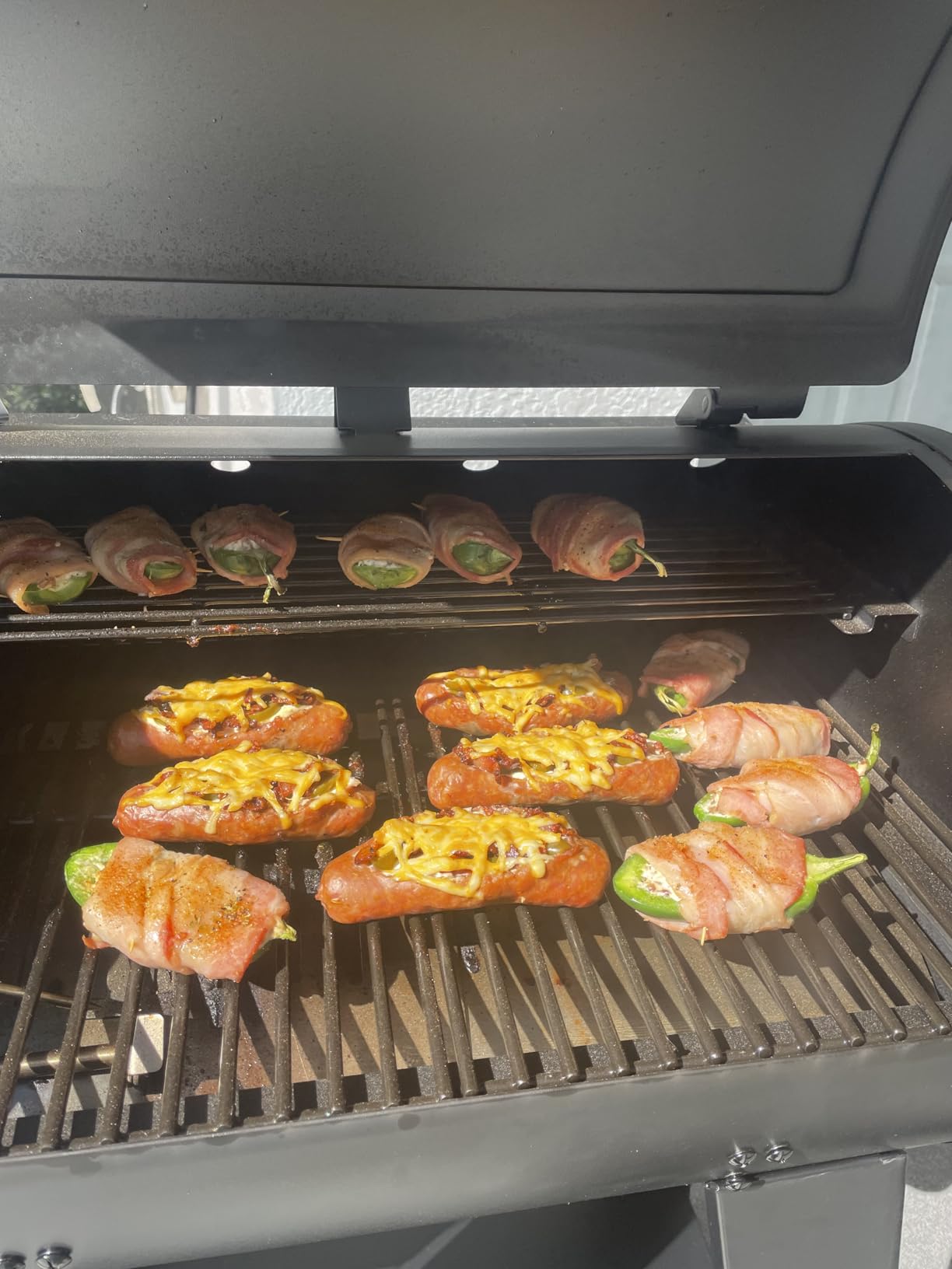 700FB2 Pellet Grill - Matte Black - PB700FB2 customer photo 1