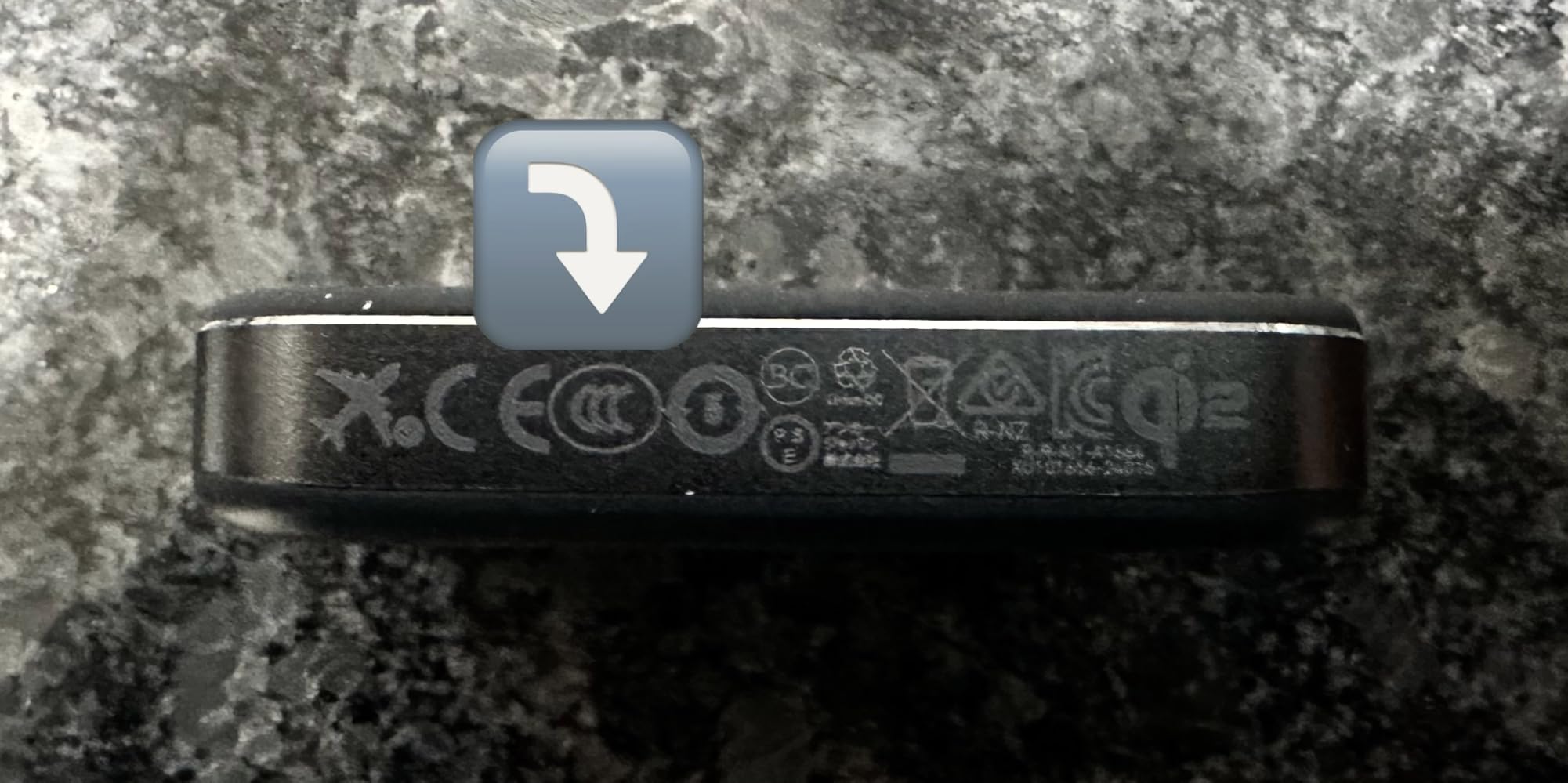 Anker MagGo Power Bank, Ultra-Slim 10,000mAh Magnetic Battery Pack, Qi2 Certified 15W Ultra-Fast MagSafe Compatible Portable Charger, Ergonomic Design, for iPhone17/16/15/14 Series Only customer photo 2