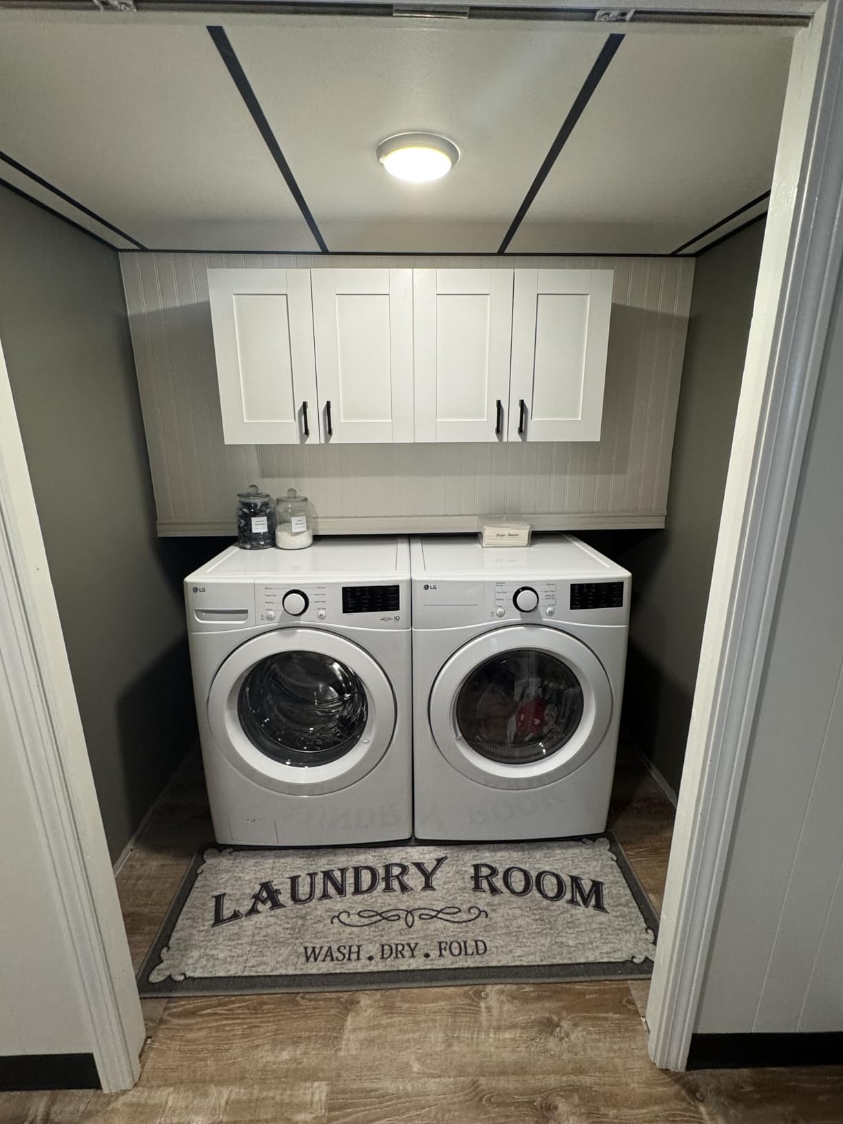 White Laundry Room Cabinets and Storage with 4 Doors and Utility Adjustable Shelf,Gabinetes Para Cocina Cupboard Kitchen Organizers and Storage Pantry Wall Mounted 12.4