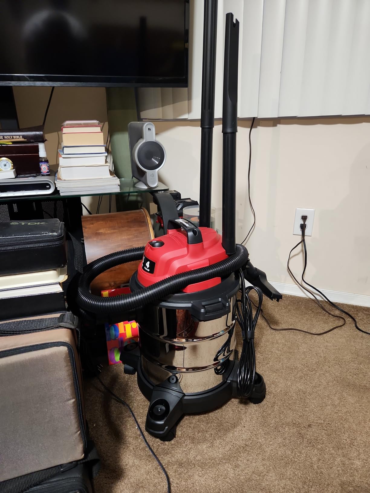 Vacmaster VOC812SF 8-Gallon Premium Stainless Steel Wet/Dry Vacuum, Red Edition customer photo 2