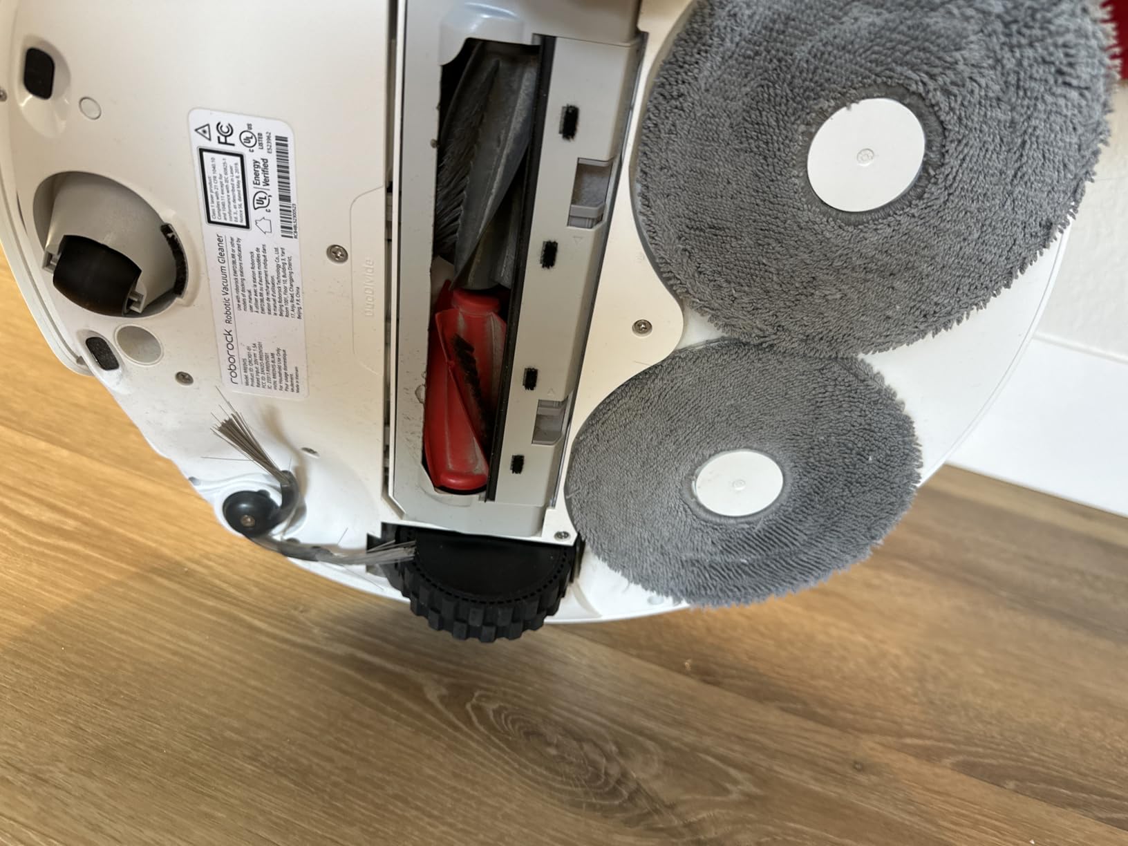 Qrevo Curv Robot Vacuum and Mop, Zero-Tangling, AdaptiLift Chassis, FlexiArm Technology, AI Obstacle Recognition, 17mm Mop Lift, 18,500Pa Suction, Hot Water Mop Washing & Dock Self Cleaning customer photo 1