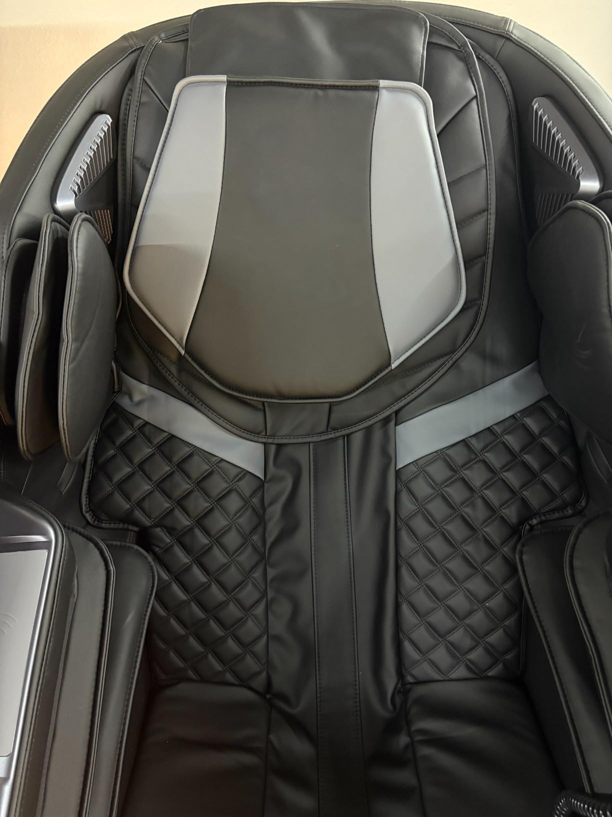 4D Massage Chair Full Body Zero Gravity Recliner - 55