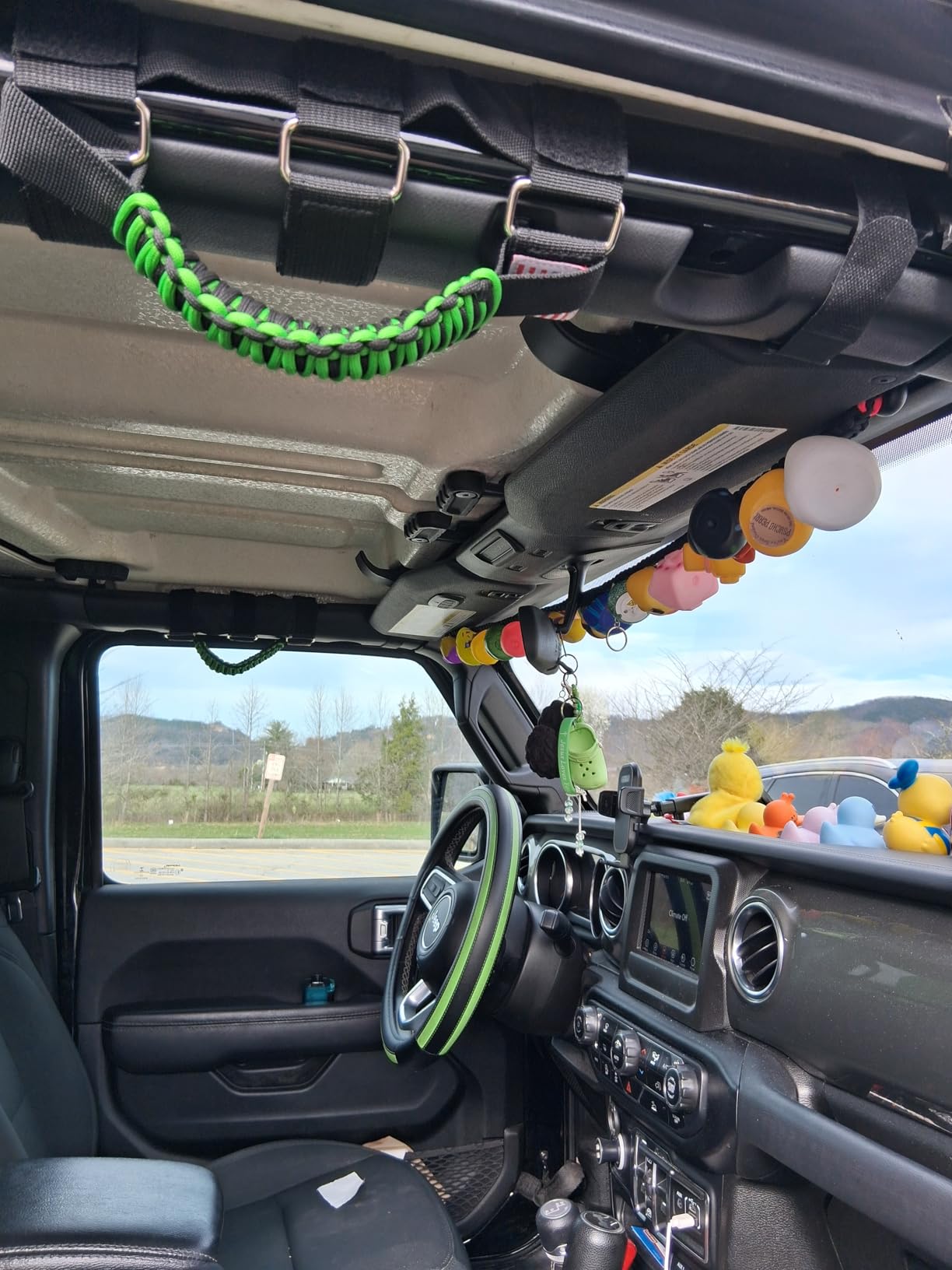 HZEL 2PCS Roll Bar Grab Handles, Oxford Cloth Upgrade Metal Buckle Paracord Grip Handles, Durable and Strong Car Accessories, Compatible with Wrangler JL, JLU, JT, JK, JKU, TJ, LJ and YJ (Black) customer photo 1