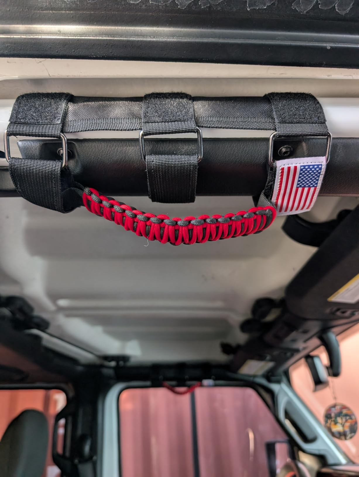 HZEL 2PCS Roll Bar Grab Handles, Oxford Cloth Upgrade Metal Buckle Paracord Grip Handles, Durable and Strong Car Accessories, Compatible with Wrangler JL, JLU, JT, JK, JKU, TJ, LJ and YJ (Black) customer photo 2