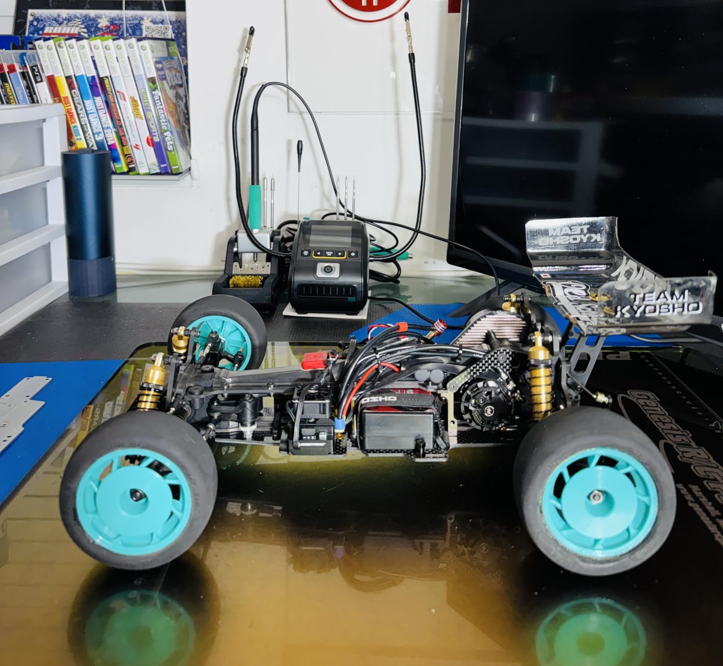 FNIRSI DWS-200 200W Precision Digital Soldering Station Kit, with 3 F210 & 6 F245 Soldering Iron Tips and 2 Helping Hands, Temp Value & Curve Mode, 3 Temperature Storage, Full-Color Display customer photo 1