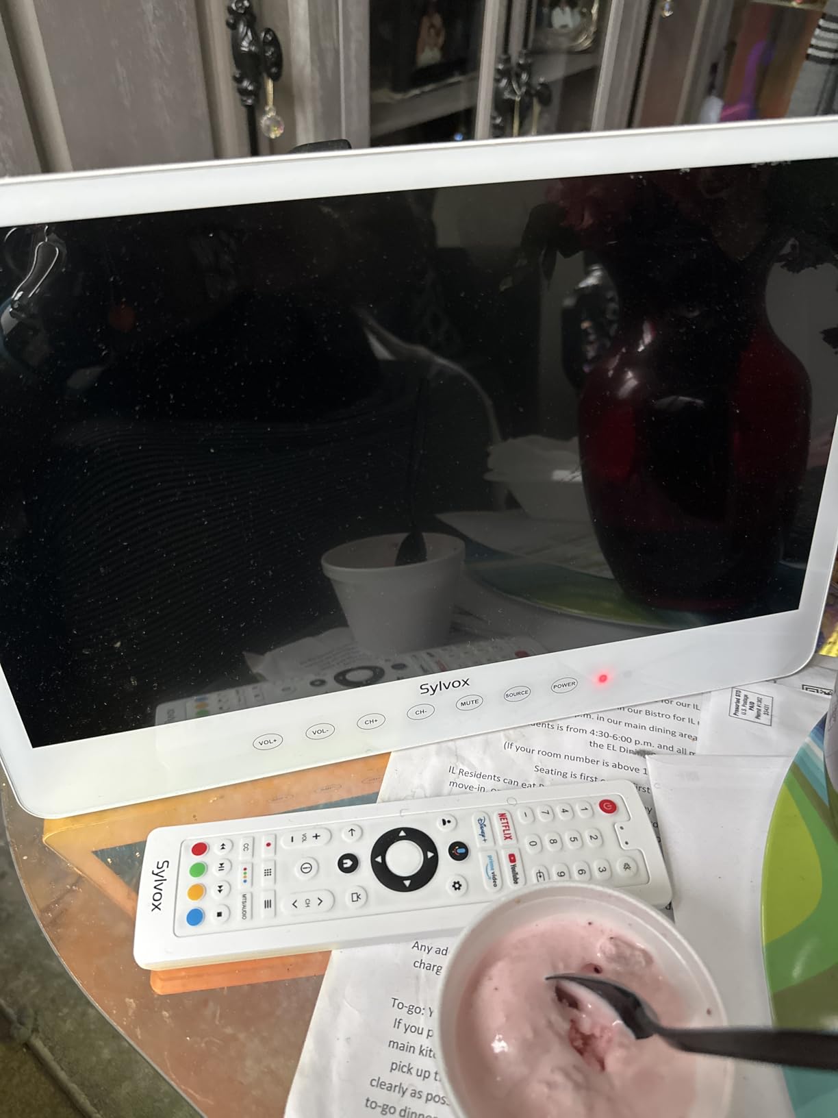 SYLVOX 15.6'' Portable Smart TV 12 Volt Television, 10000mAH Battery Powered IP66 Waterproof Dual Speakers Wireless WiFi 300nits Small Outdoor TVs, for RV Camping Pool Bathroom Kitchen Bedroom customer photo 1