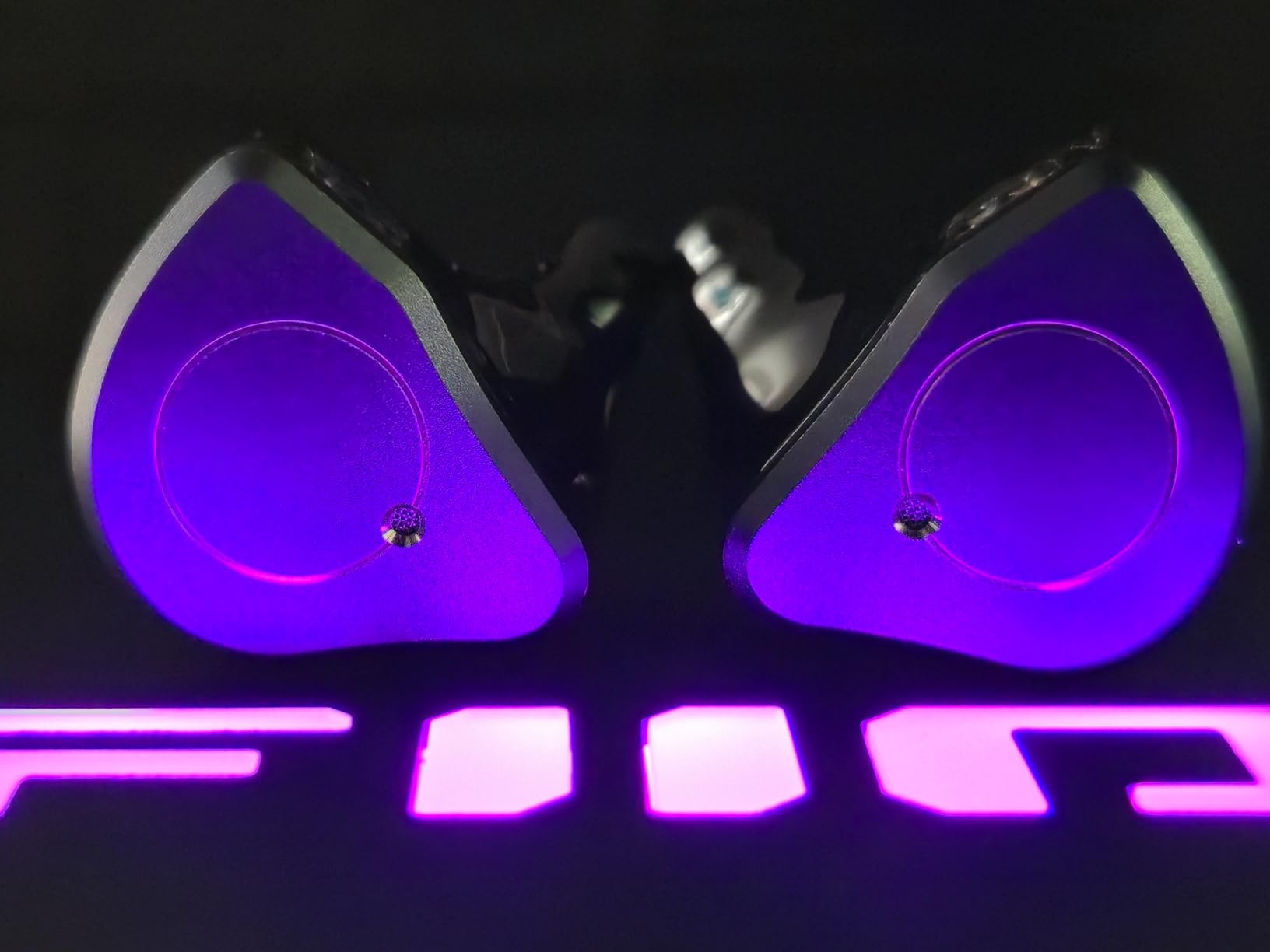 FiiO K11 Compact Desktop R2R Architecture DAC and Headphone Amplifier (Black) customer photo 2