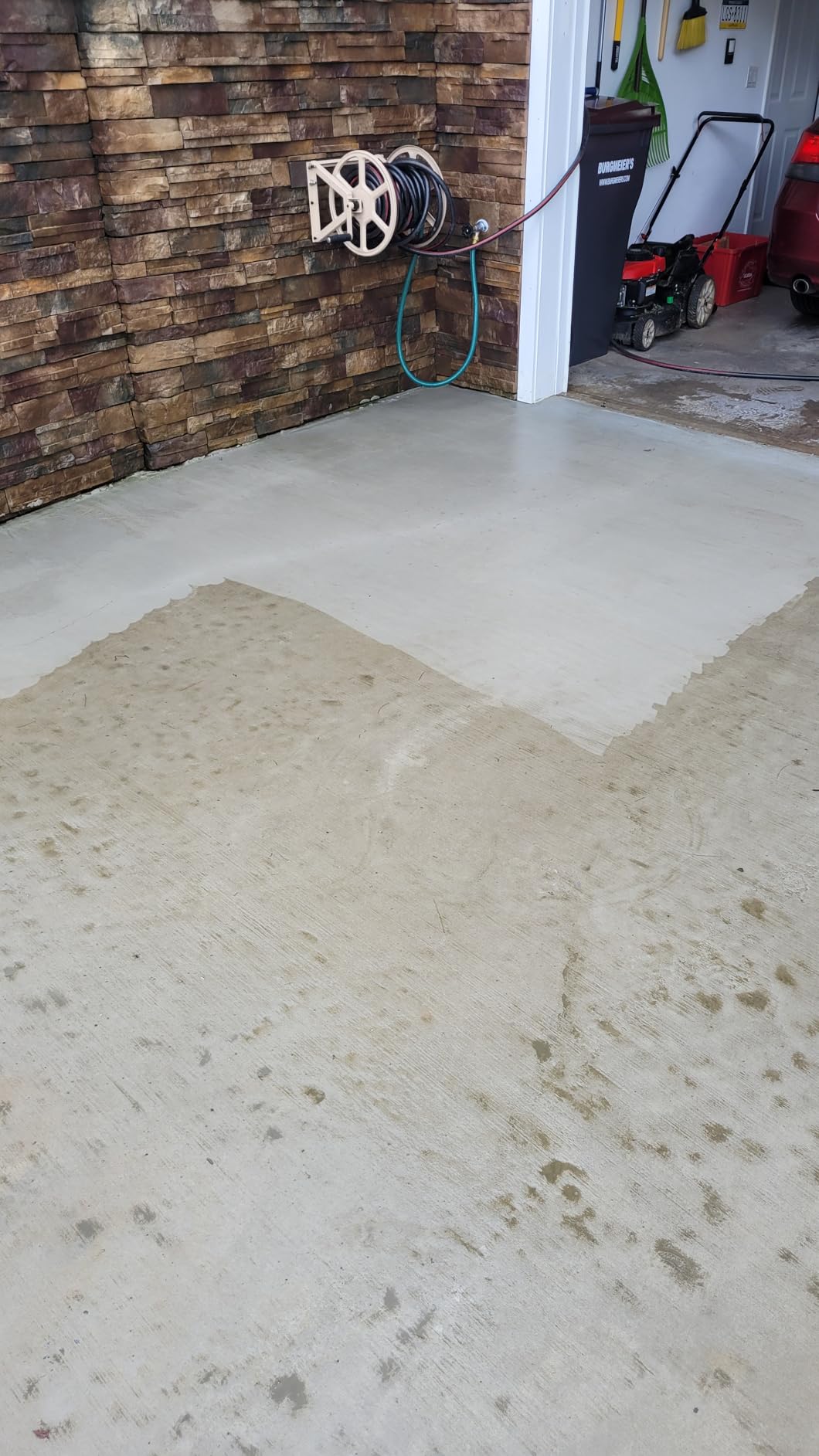 Giraffe Tools Pro Brushless 3000 PSI (CSA Certified) 2.0 GPM Max / 1.1 GPM Electric Pressure Washer (Foldable Handles, Rugged Steel Frame, 25 FT Hose, 35 FT GFCI Power Cord) customer photo 2