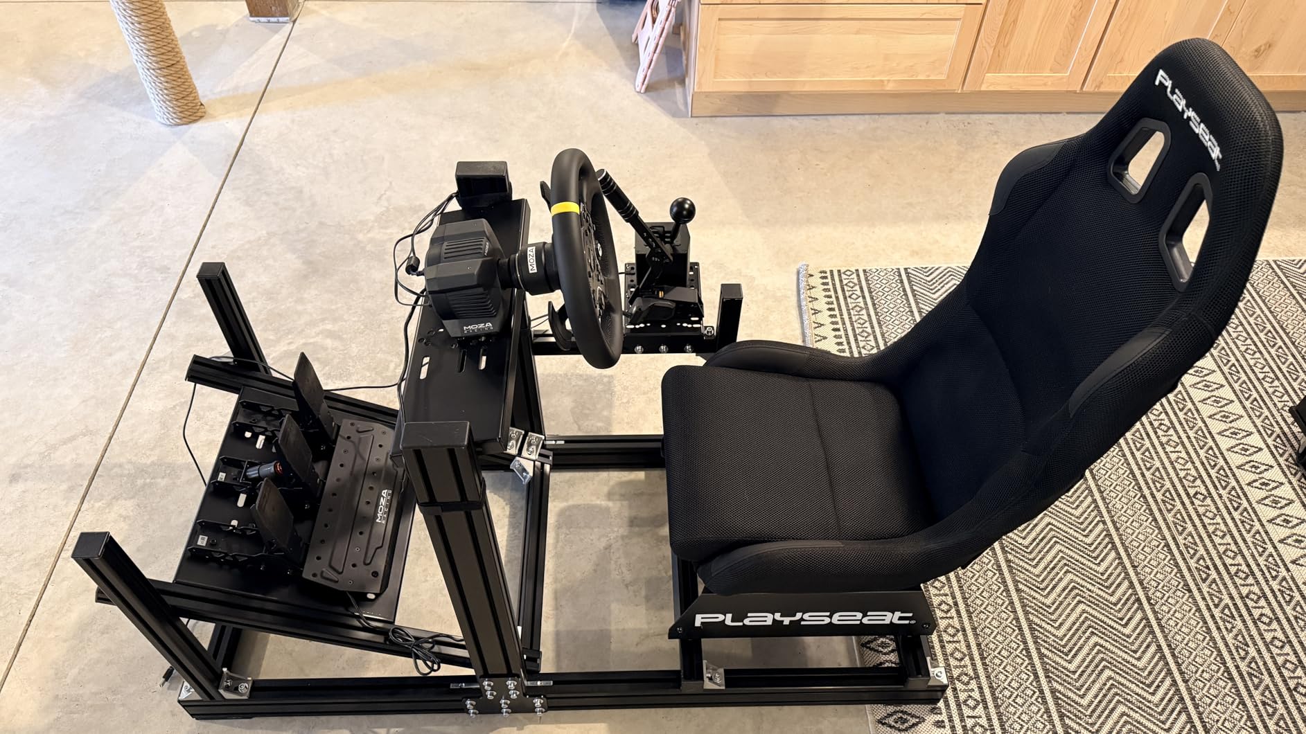 Anman GT/F1 Sim Racing Cockpit 8040 Aluminium Profile Racing Stand customer photo 1