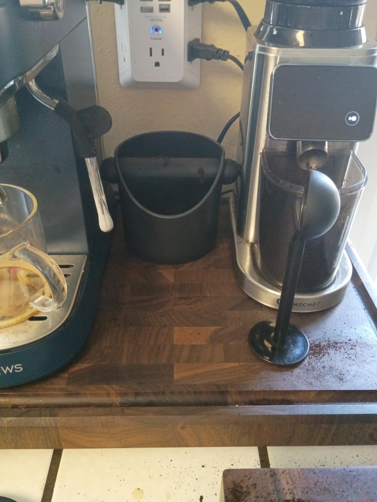 Small Coffee Knock Box 4.3 Inch, Apexstone Coffee Mini Knock Box, Mini Knock Box Espresso, Small Knock Box Espresso with Removable Knock Bar And Non-Slip Base customer photo 1