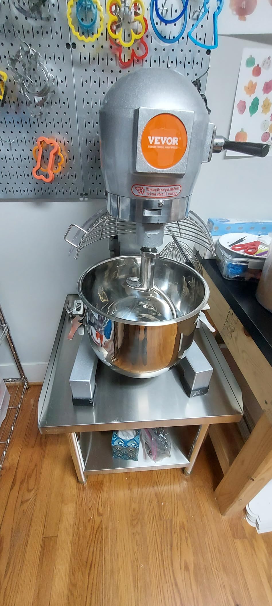 VEVOR Commercial Food Mixer 15Qt, Commercial Mixer with 3 Adjustable Speeds, 550W Dough Mixer,Commercial Stand Mixer with Stainless Steel Bowl customer photo 1