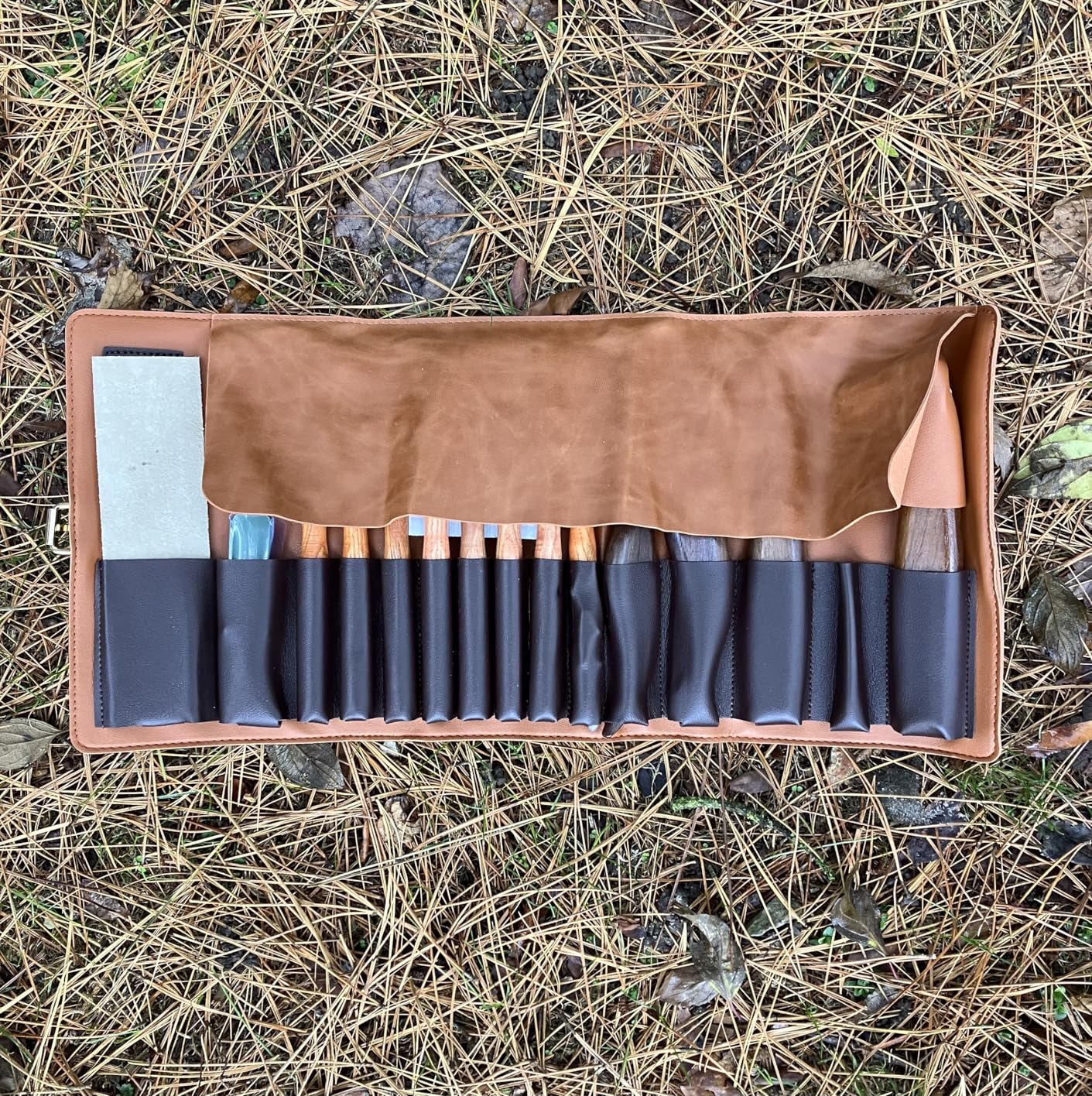 Deluxe Wood Carving Kit with Leather Case,Wood Carving Tools Set with Wood Carving Knife,Detail Knives,Basswood Blocks,Gloves,Strop Block,Polishing Compound for Whittling Kit Hobbies for Adults customer photo 1