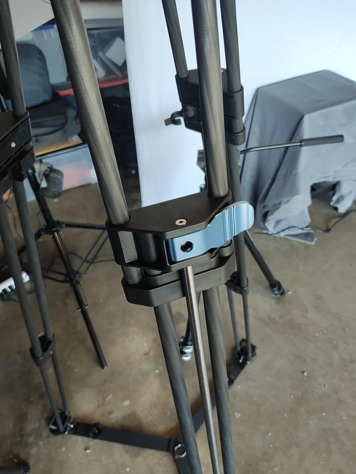 Sirui SQ75+VHS10 Carbon Fiber Tripod, 71.7