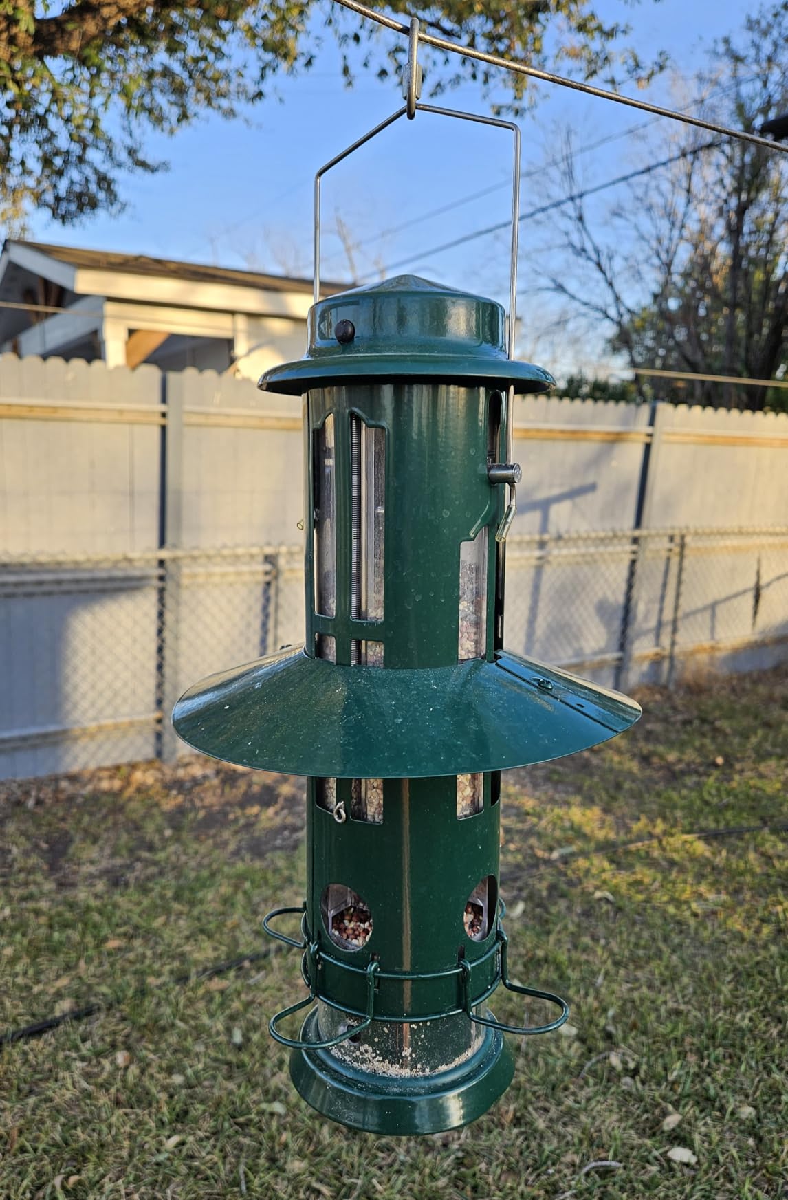 Kingsyard Squirrel Proof Bird Feeder for Outdoors Hanging, Metal Wild Bird Feeders with Removable Base and Baffle, Easy to Clean & Refill, 3 lbs Large Seed Capacity, Dark Green customer photo 1