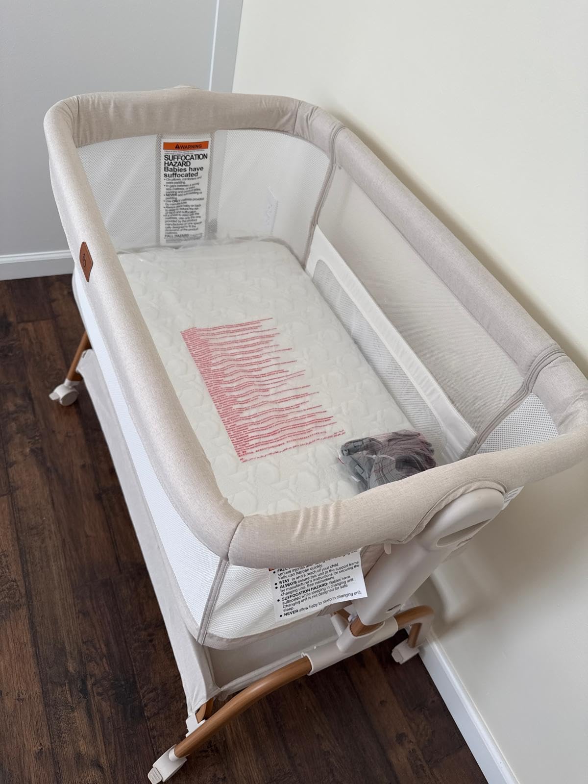Baby Bassinet Bedside Crib, 3-in-1 Baby Bassinet Bedside Sleeper with Mattress and Soft, Breathable Sheet, Full-Mesh Sides, 6-Height Adjustable, Stable and Secure Crib for Newborns customer photo 1
